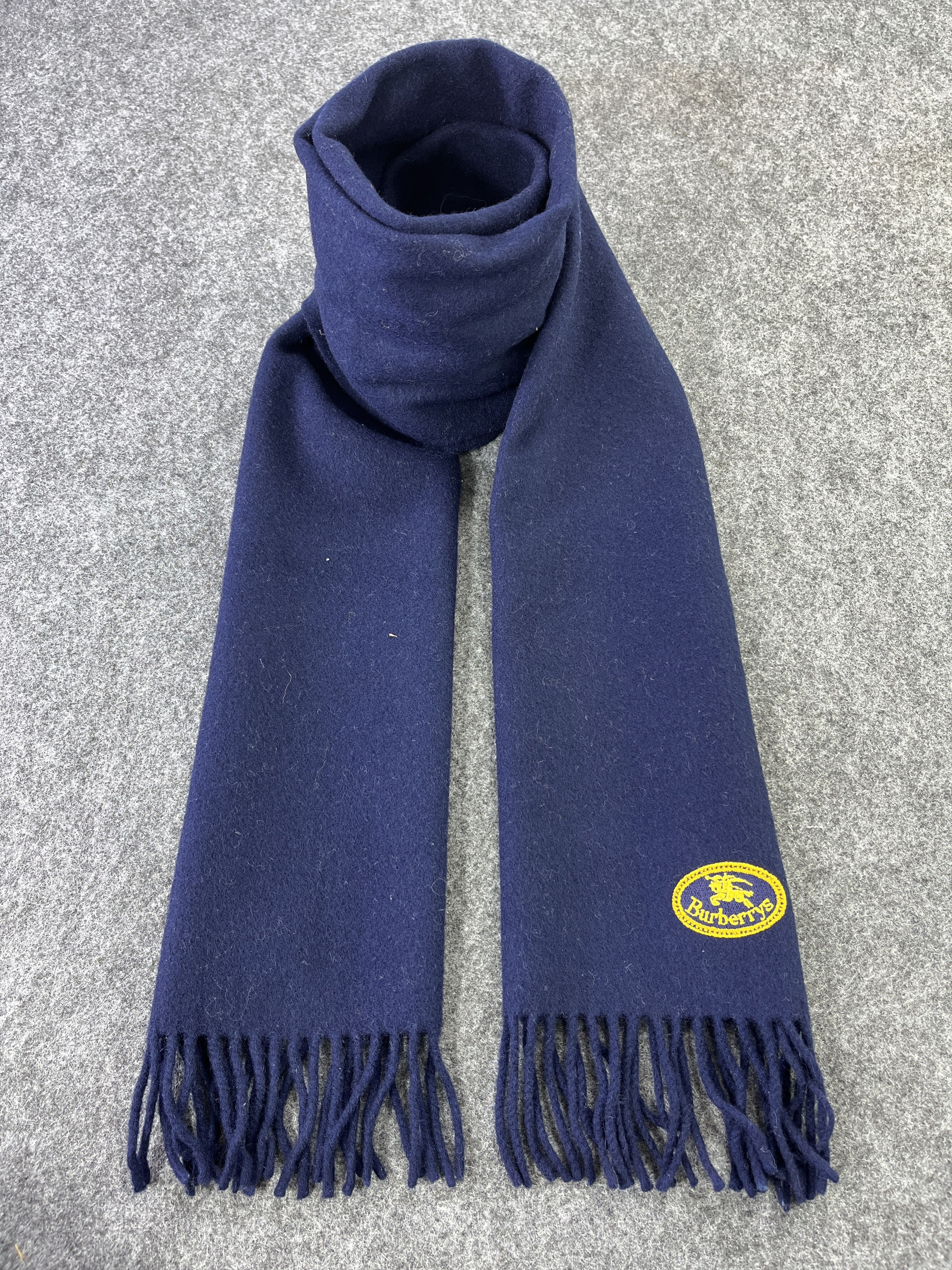 Burberry × Vintage Burberry Scarf / Muffler / Neckwear T204 Size ONE SIZE - 1 Thumbnail