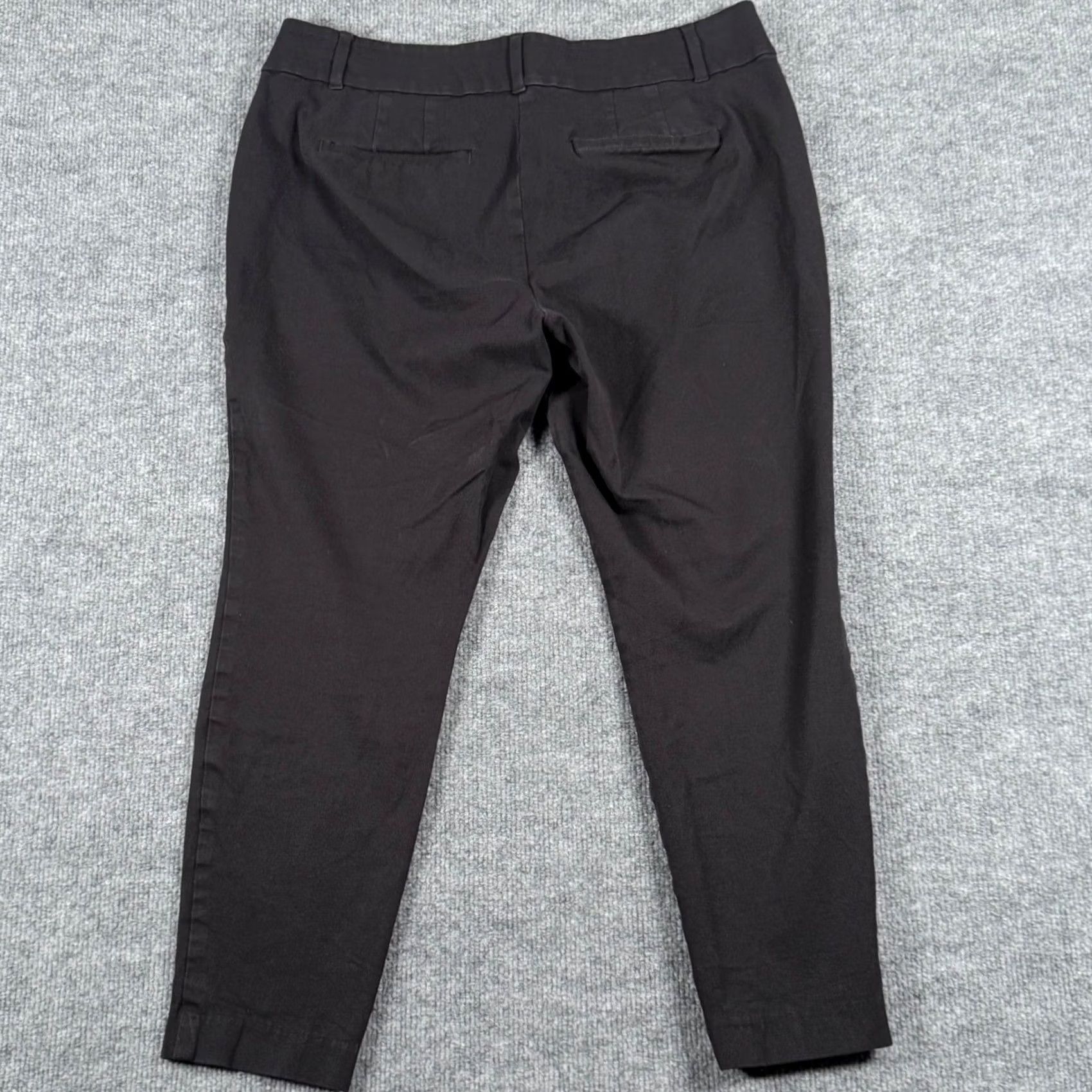 Loft LOFT Curvy Skinny Ankle Pants Black Straight Leg Cropped Minimalist Workwear Pants Women Size 8 Modern Casual Workwear Size 30" / US 8 / IT 44 - 2 Thumbnail