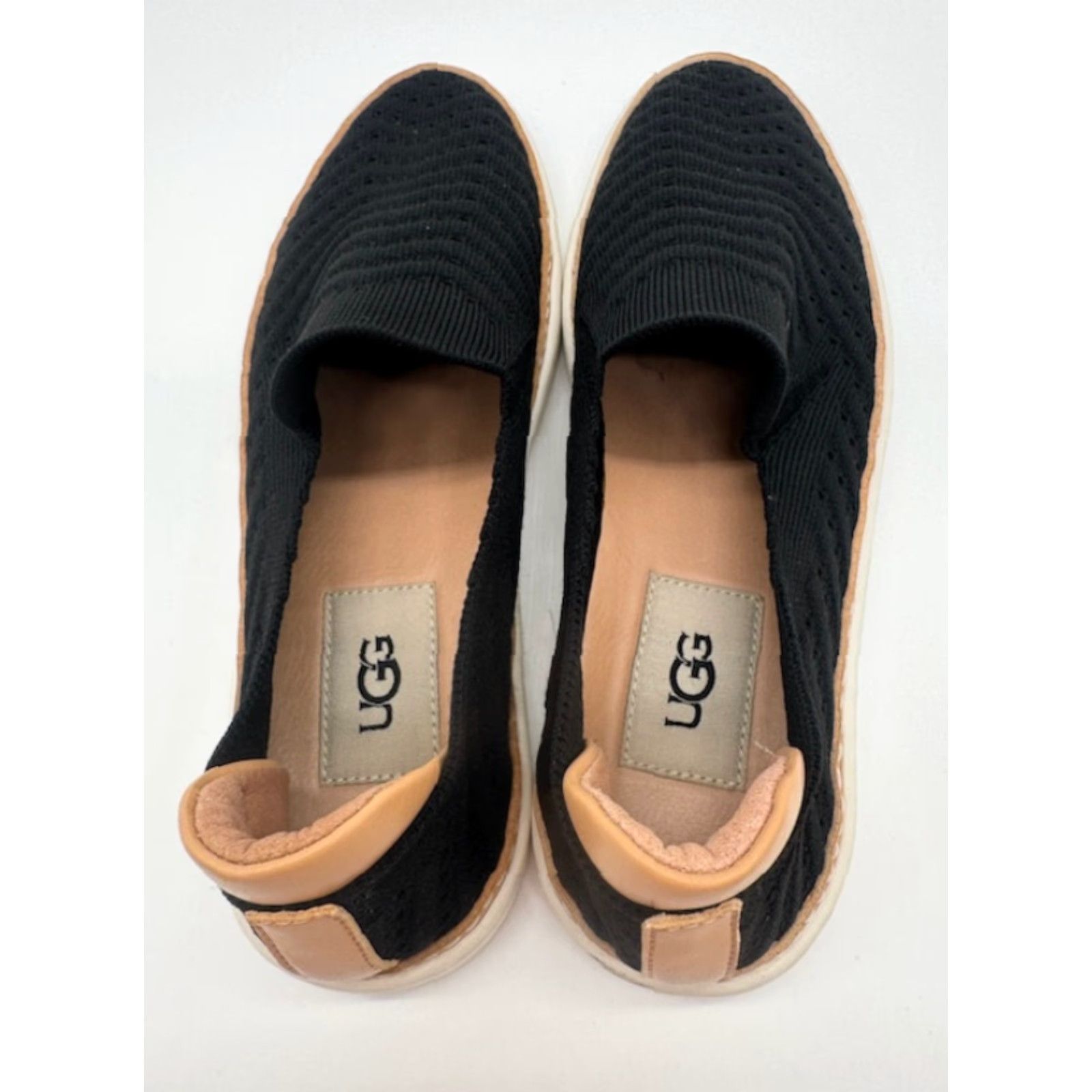 Ugg UGG Sammy Knit Chevron Sneakers Women's 5.5 Black Knit Chevron Flat Slip On Casual Shoes Size US 4 / IT 34 - 6 Thumbnail