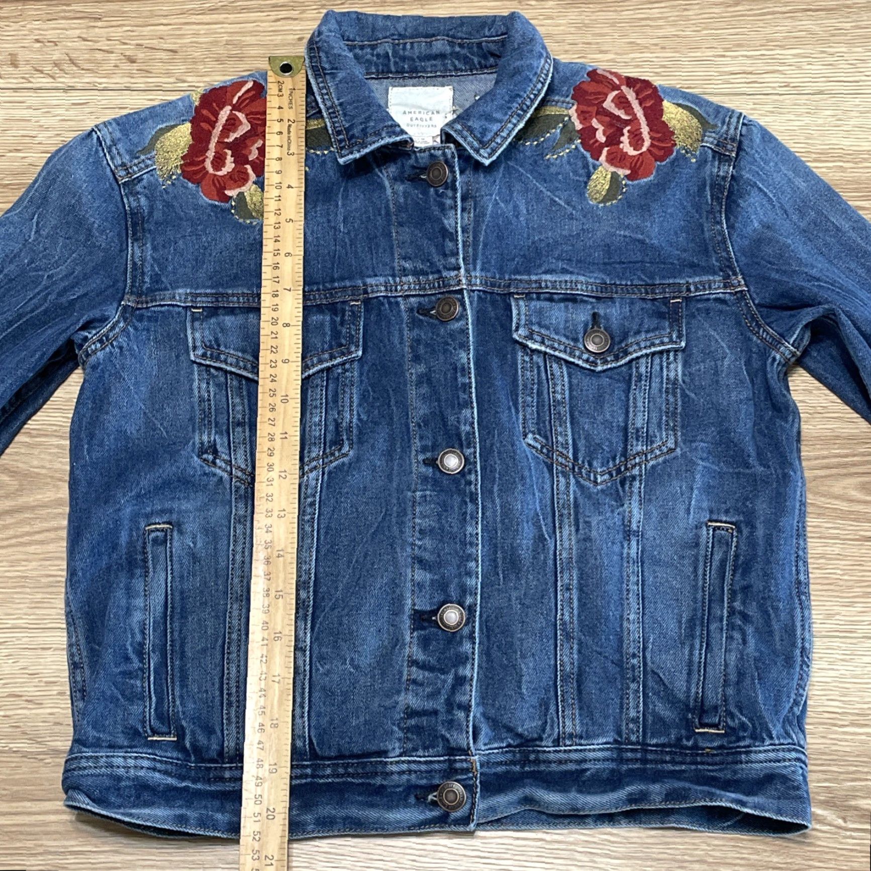 American Eagle Outfitters VINTAGE American Eagle Outfitters Women's Jacket Cotton Blend Denim Floral Embroidered Blue Small Casual Size S / US 4 / IT 40 - 3 Thumbnail