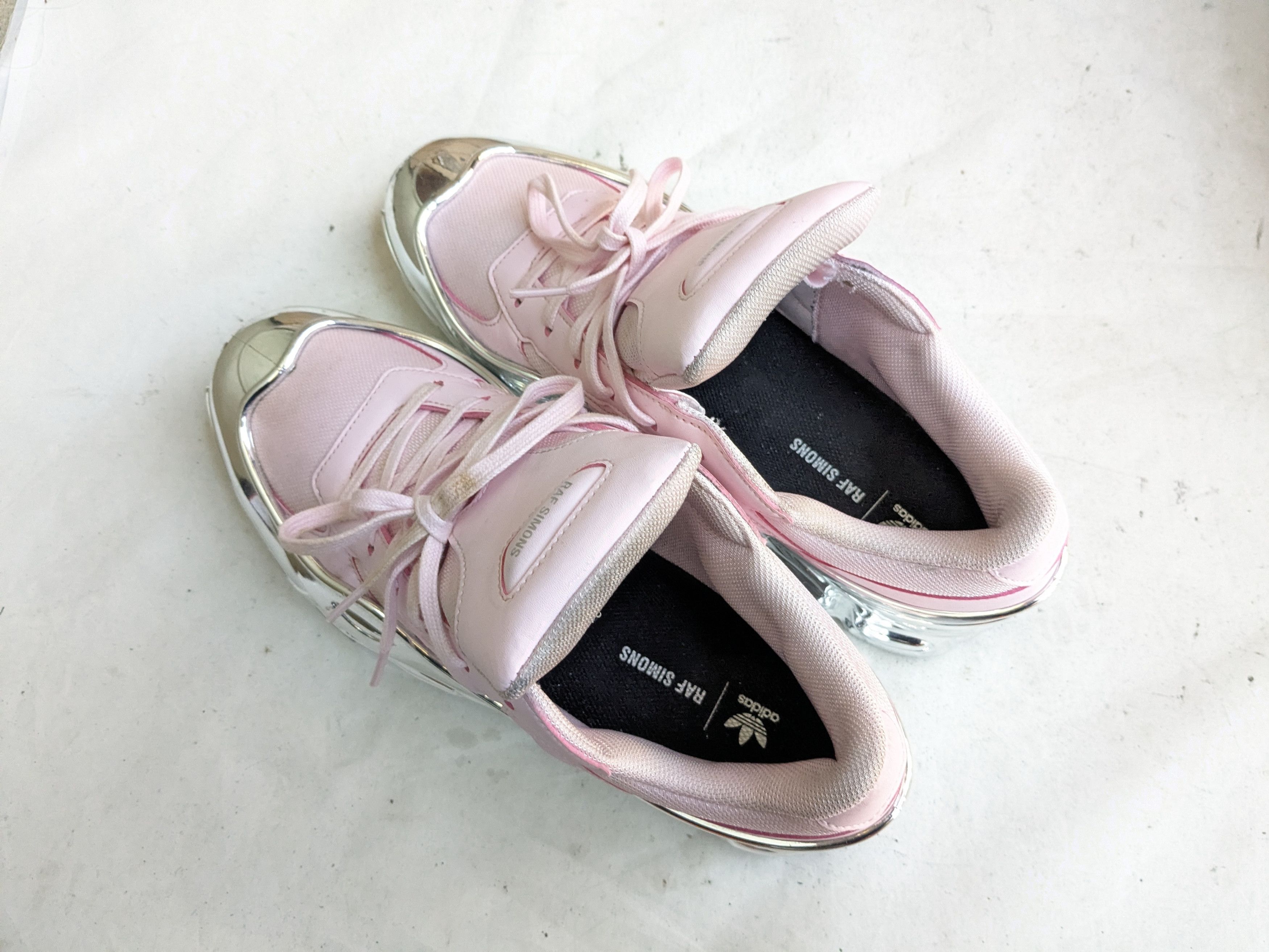 Adidas × Raf Simons Adidas Ozweego Mirrored Pink 11 Silver Chrome Size US 11 / EU 44 - 11 Thumbnail