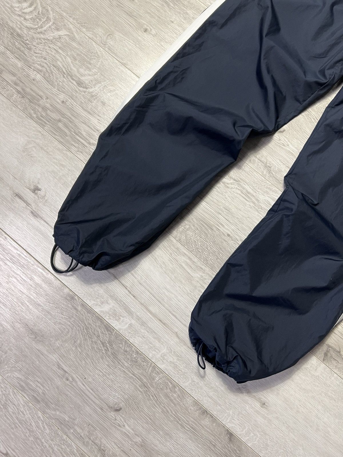 Nike Vintage Nike Nylon Track Pants Drill Joggers (Sweatpants) Size US 30 / EU 46 - 6 Thumbnail