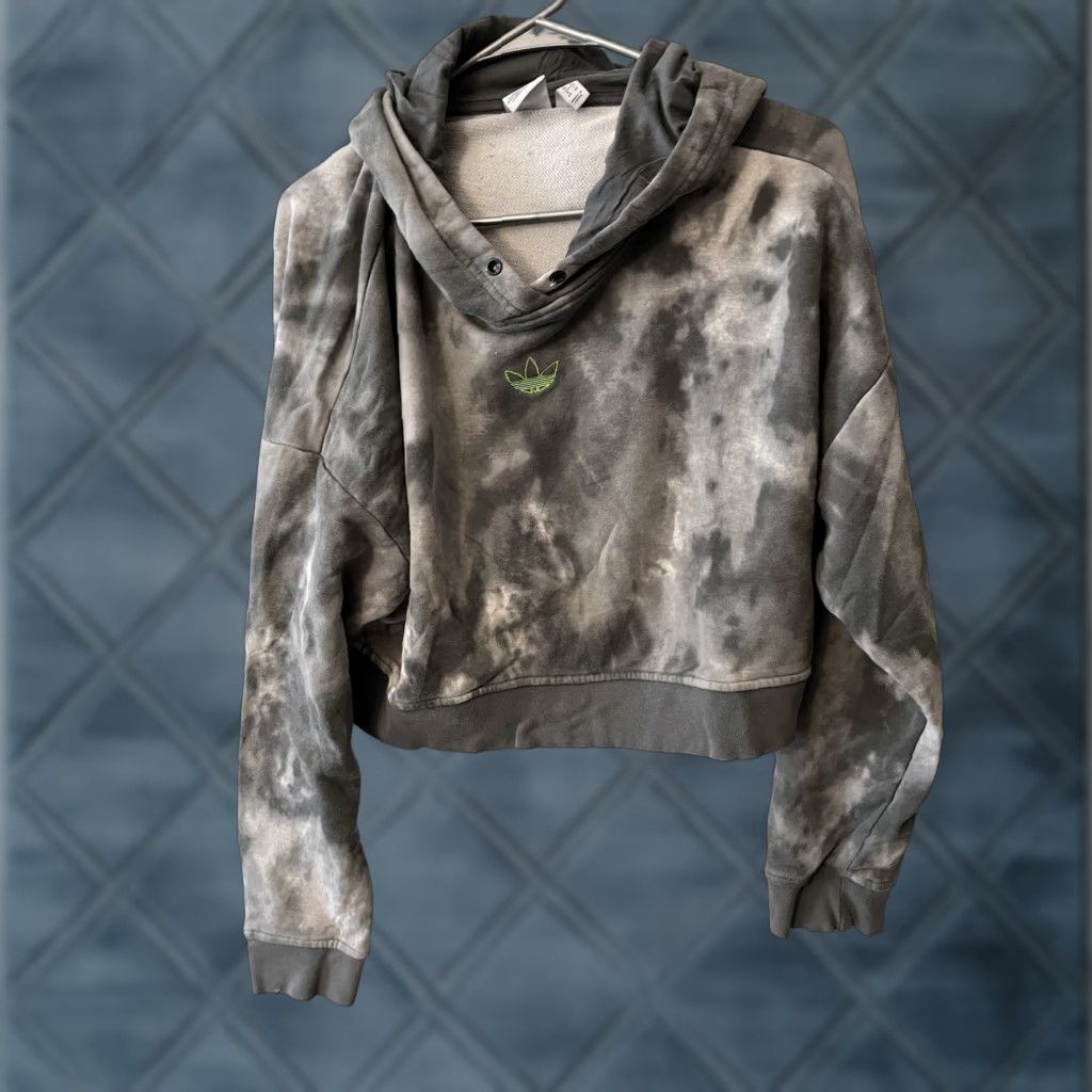 Adidas Adidas Cropped Hoodie Size Medium Gray Tie Dye No Drawstring Women's Hoodie M Gray Tie Dye Adidas Cropped Hoodie Women Pullover Activewear 90s? Size M / US 6-8 / IT 42-44 - 1 Thumbnail