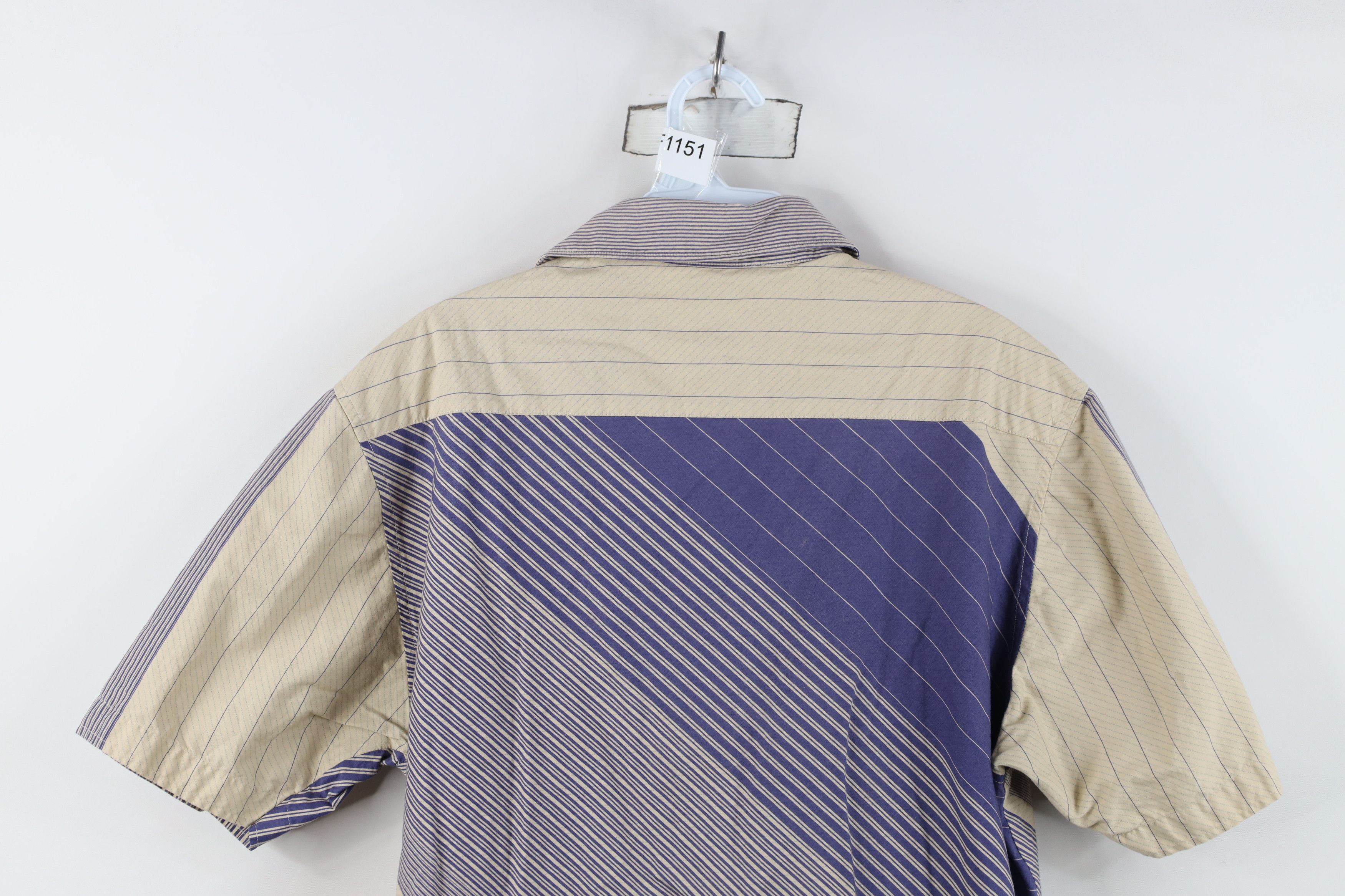 Vintage Vintage 90s Streetwear Block Short Sleeve Button Shirt Size US L / EU 52-54 / 3 - 12 Thumbnail