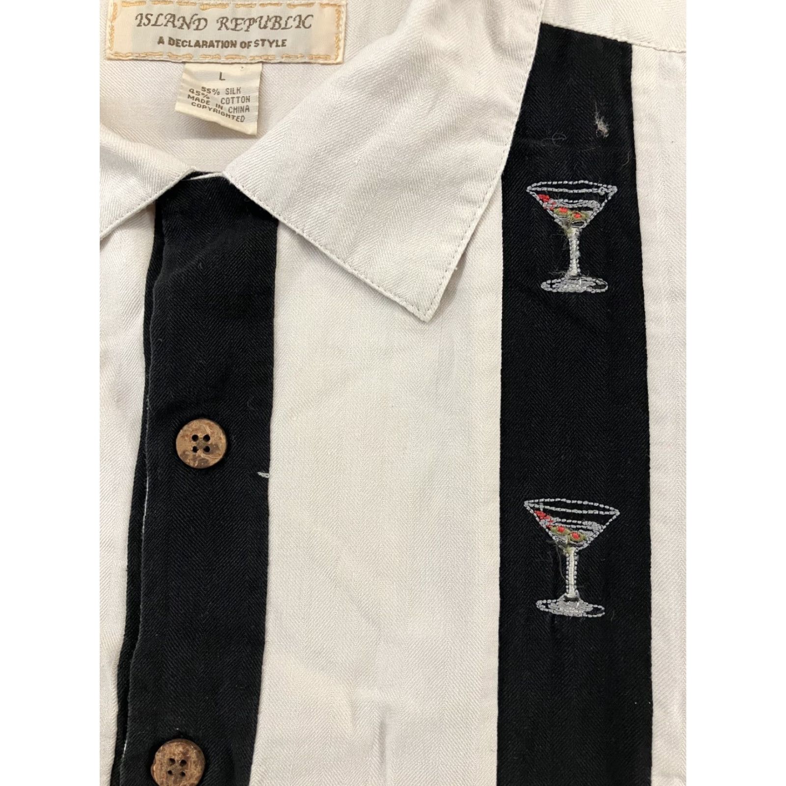 Vintage Island Republic Mens L Hawaiian Shirt Short Sleeve Embroidered Button-Up Collared Beach Tropical White Cotton Silk Size US L / EU 52-54 / 3 - 2 Thumbnail