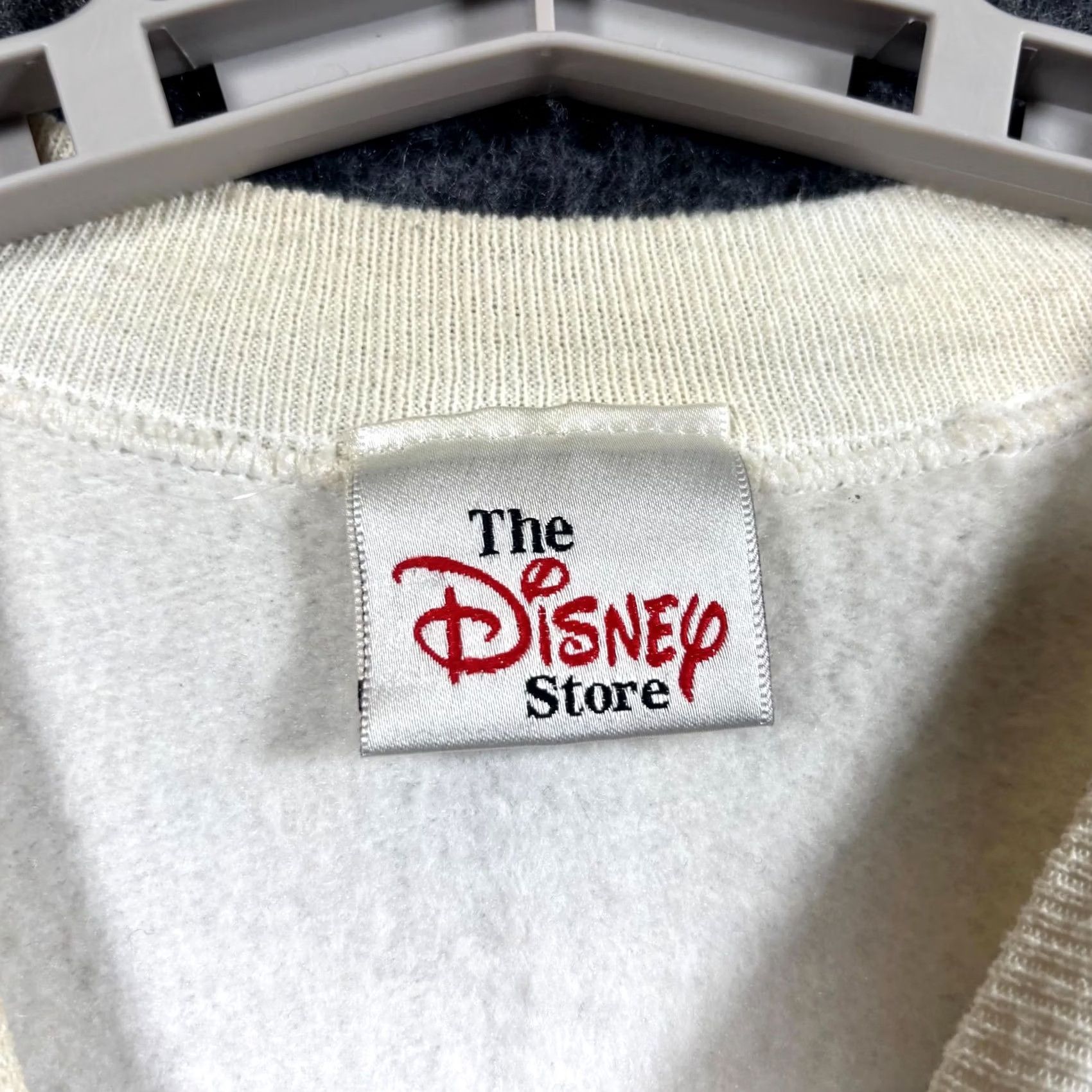 Disney Vintage Disney Store Sweatshirt Men’s 2XL White Winnie The Pooh Chicago Graphic Size US XXL / EU 58 / 5 - 6 Thumbnail