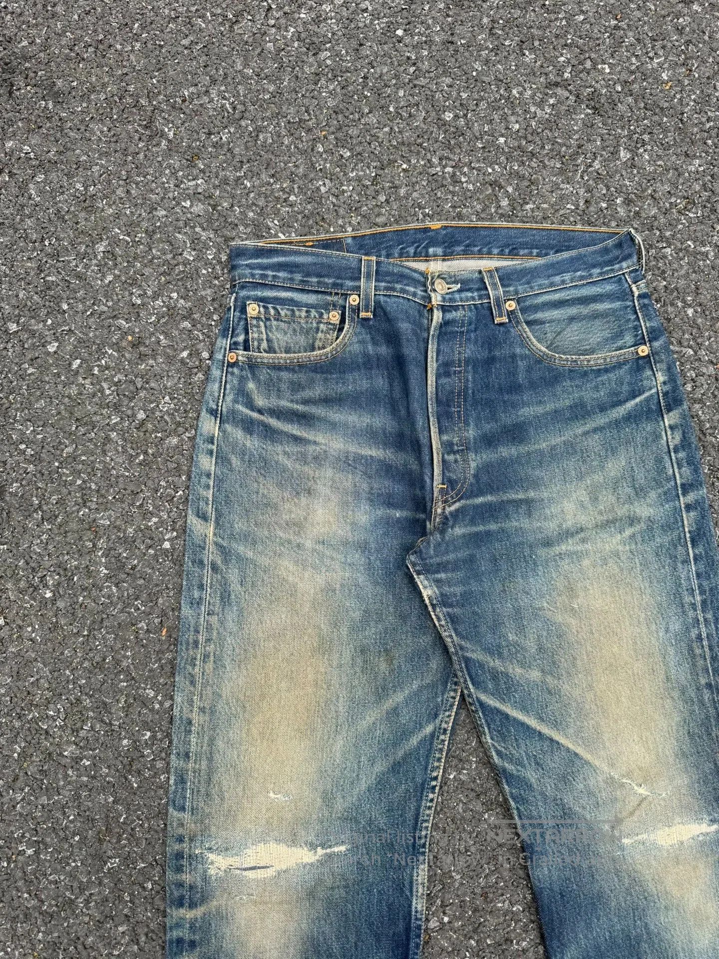 Vintage Vintage Levis 501 90s USA Jeans. Size US 26 / EU 42 - 3 Thumbnail