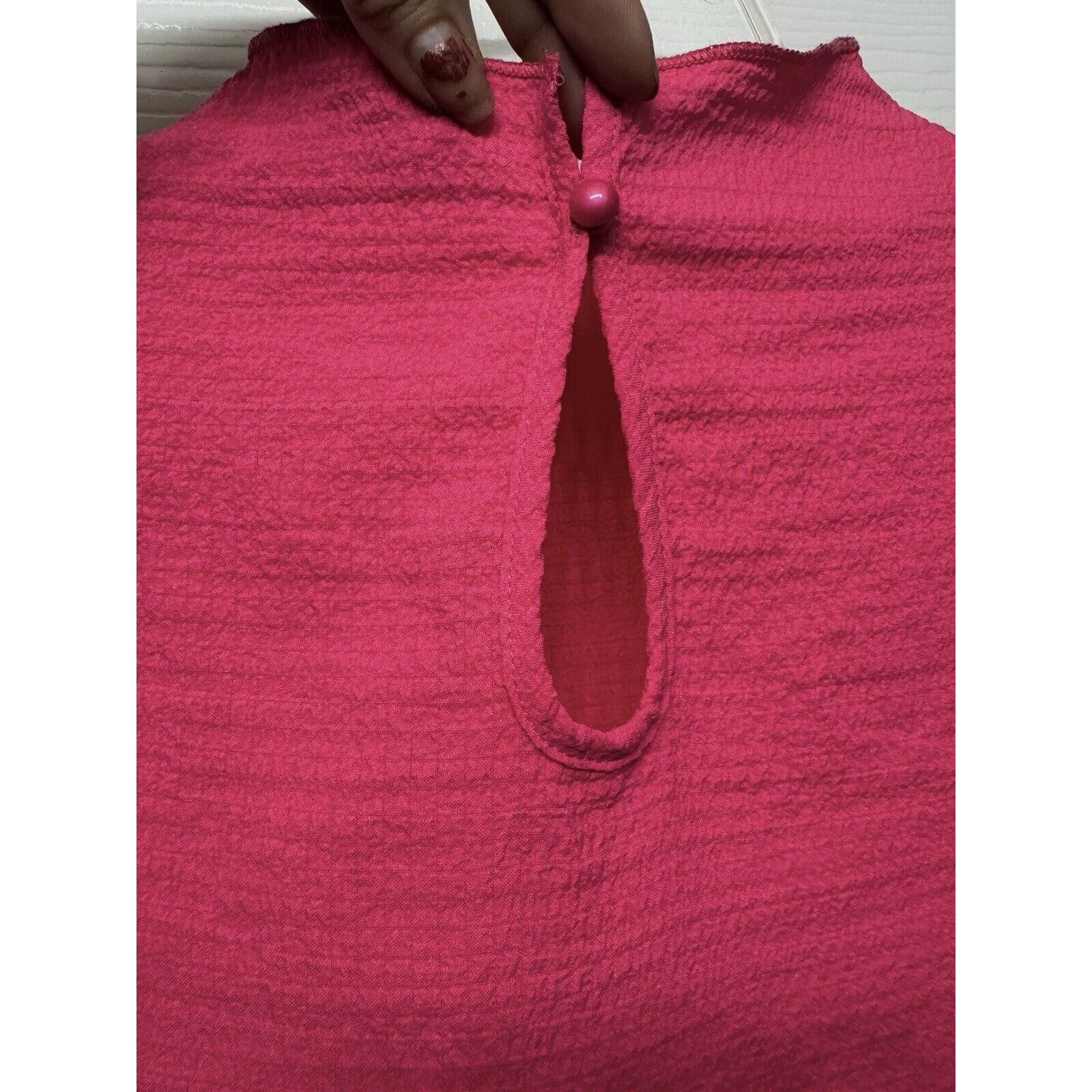 Shein NWOT! SHEIN Ruched Chic Keyhole Short Sleeve Blouse, Pink M Size M / US 6-8 / IT 42-44 - 7 Thumbnail
