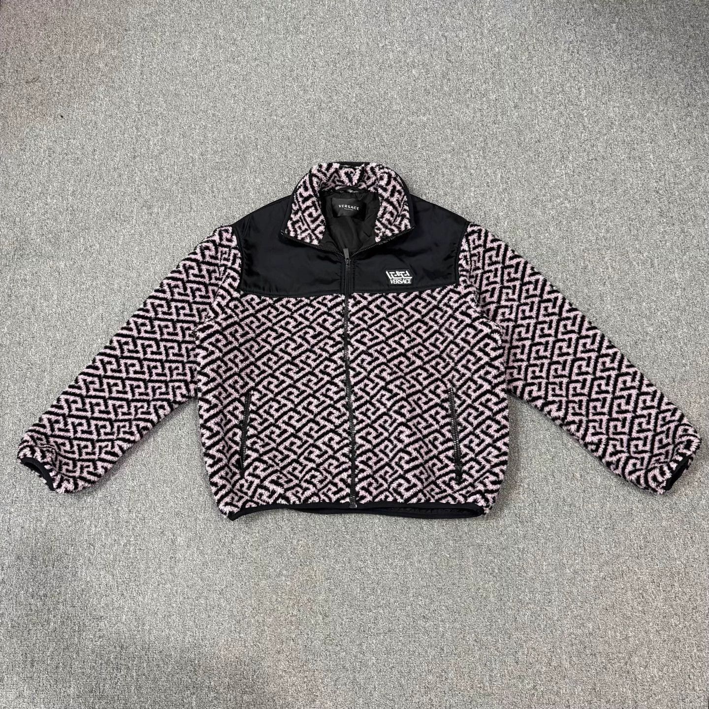 Versace Versace Greca Fleece Jacket 46 EU 99 New Size US S / EU 44-46 / 1 - 1 Thumbnail