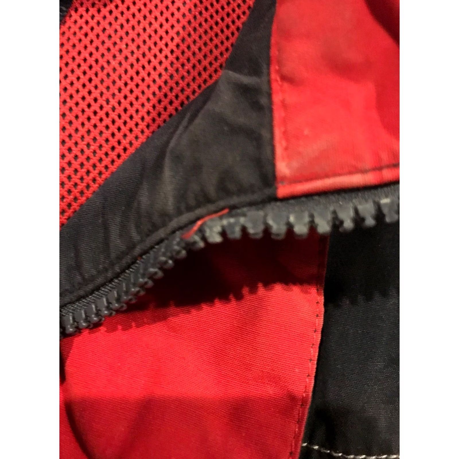 Tommy Hilfiger VINTAGE Tommy Hilfiger Jacket Mens L Red Men Winter Coat Size Button Zip Size US L / EU 52-54 / 3 - 2 Thumbnail