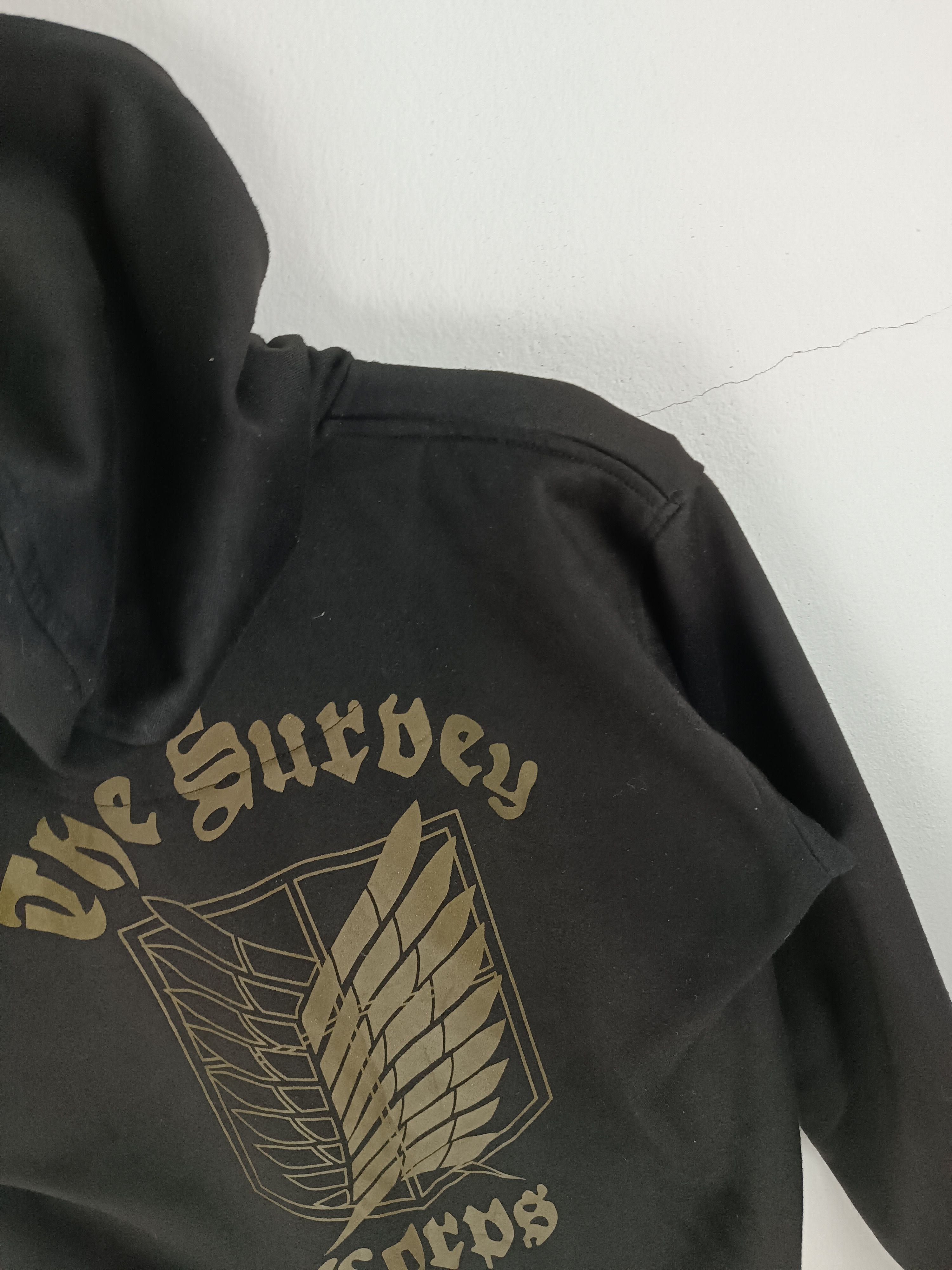 Anime VINTAGE ATTACK ON TITAN THE SURVEY CORPS EREN MIKASA TEAM Size US M / EU 48-50 / 2 - 15 Thumbnail