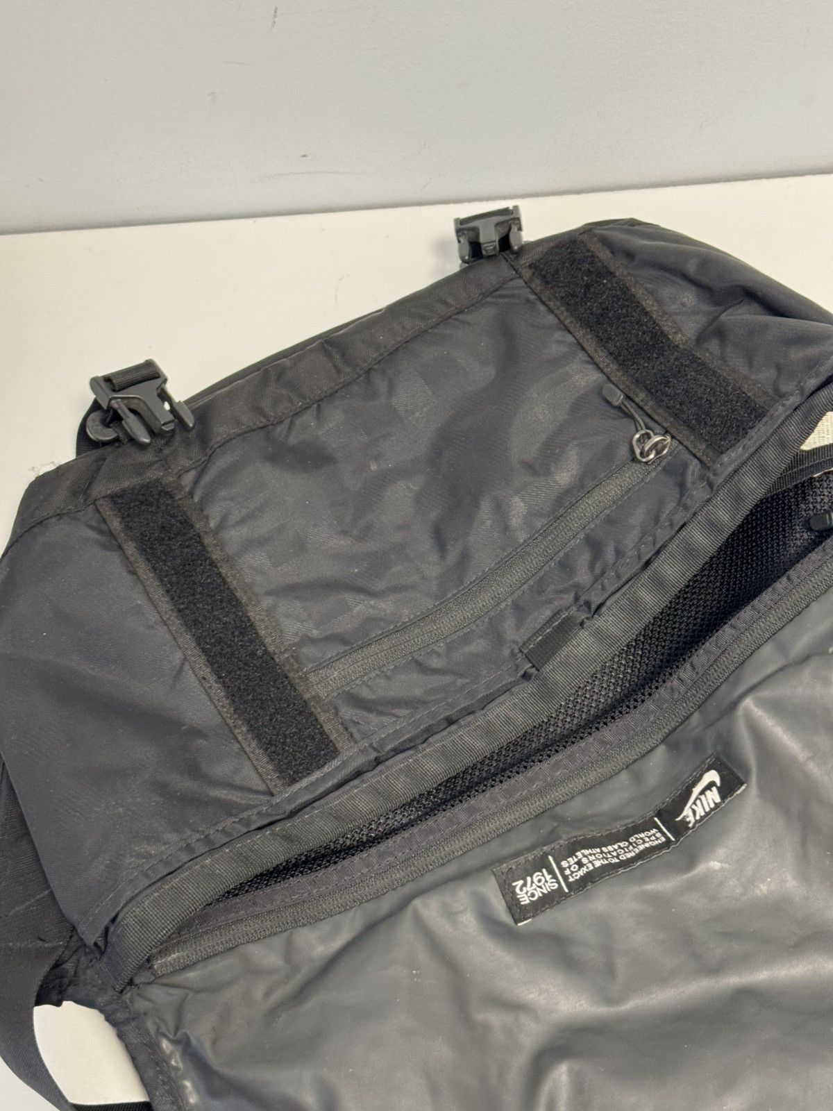 Nike Nike Y2K style Hype Bag Messenger Size ONE SIZE - 13 Thumbnail