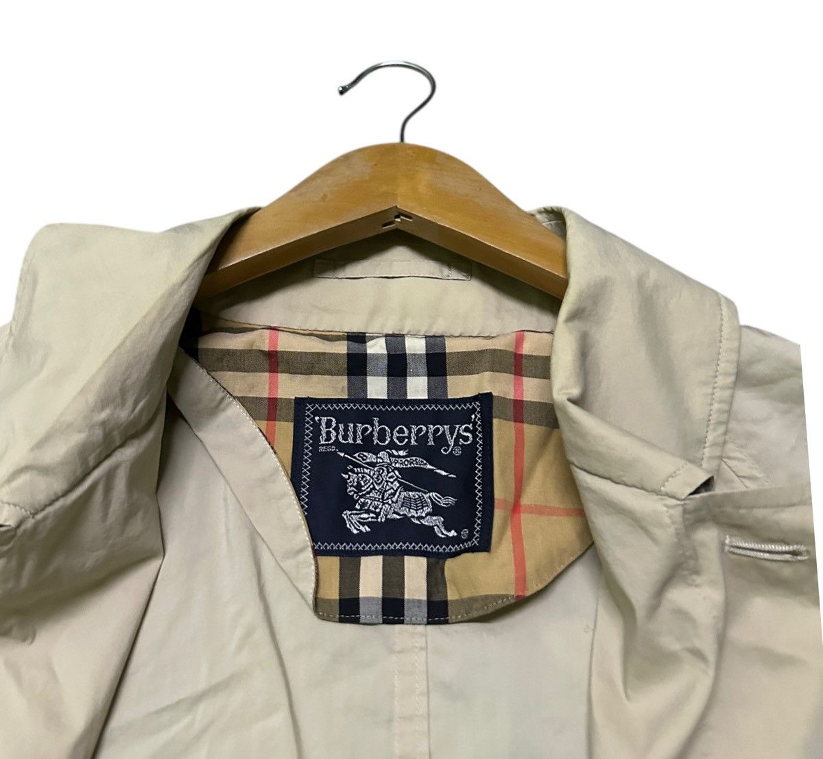 Burberry 90s vintage Burberry Pimlico raglan-sleeve trench coat Size US L / EU 52-54 / 3 - 2 Thumbnail