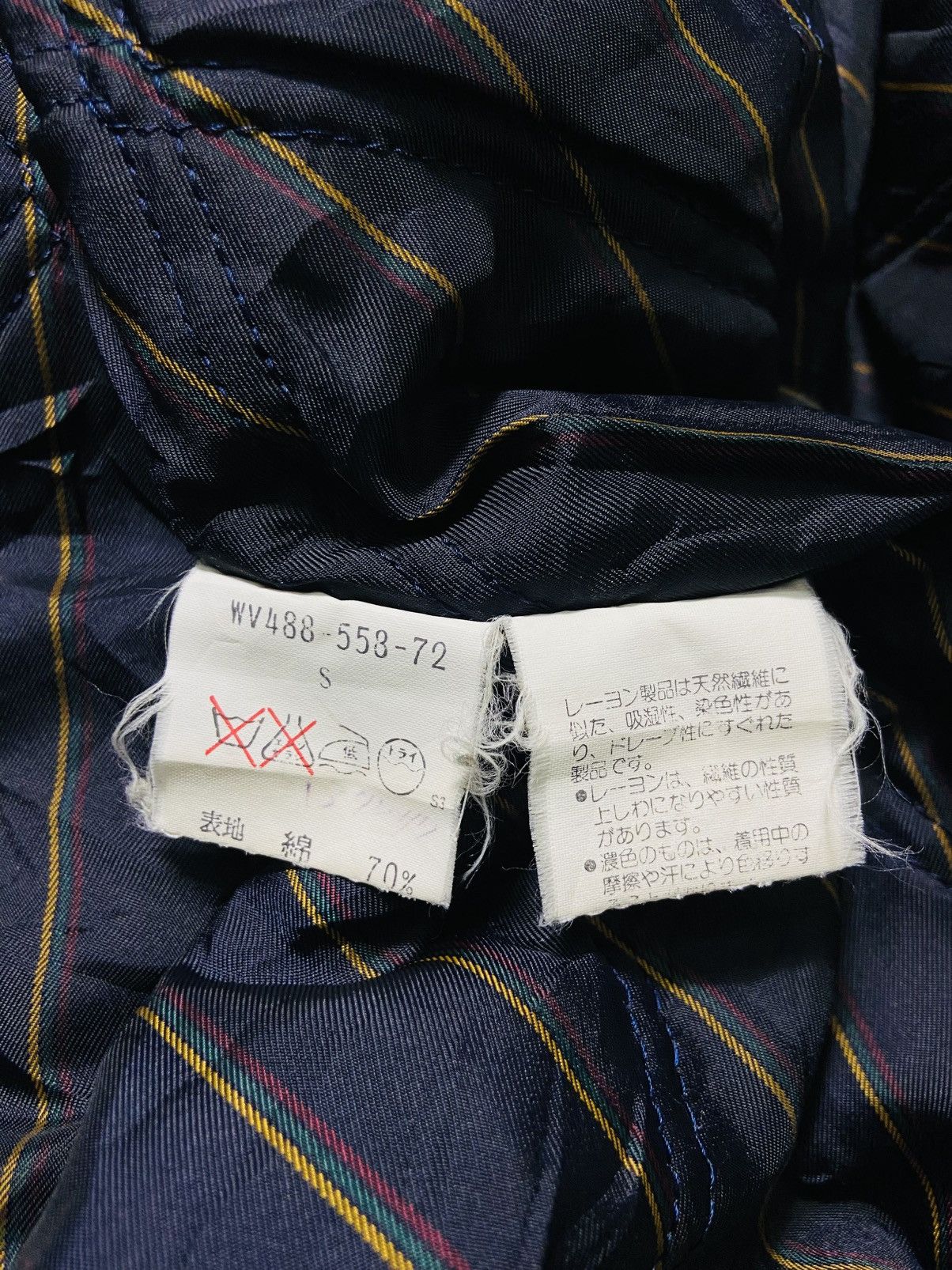 Burberry Vintage Burberry Distressed Jacket Size US L / EU 52-54 / 3 - 15 Thumbnail