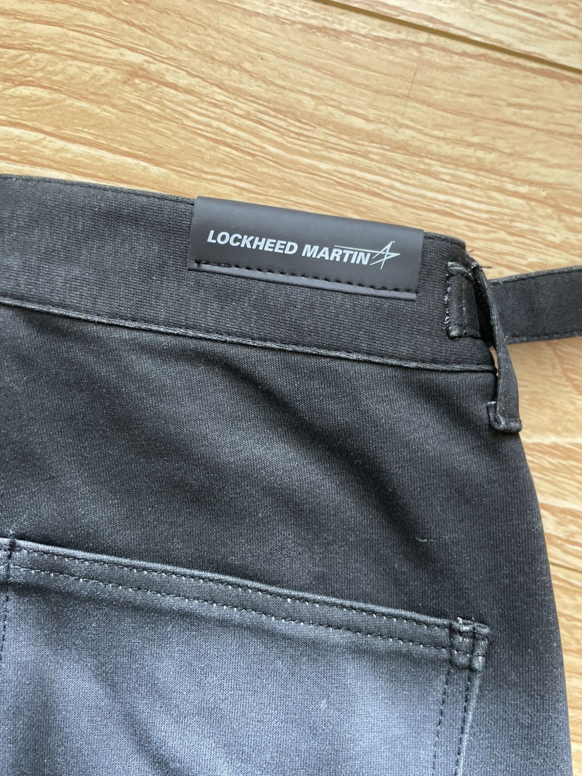 Japanese Brand Lockheed Martin 002 Button Pants Size US 30 / EU 46 - 3 Thumbnail