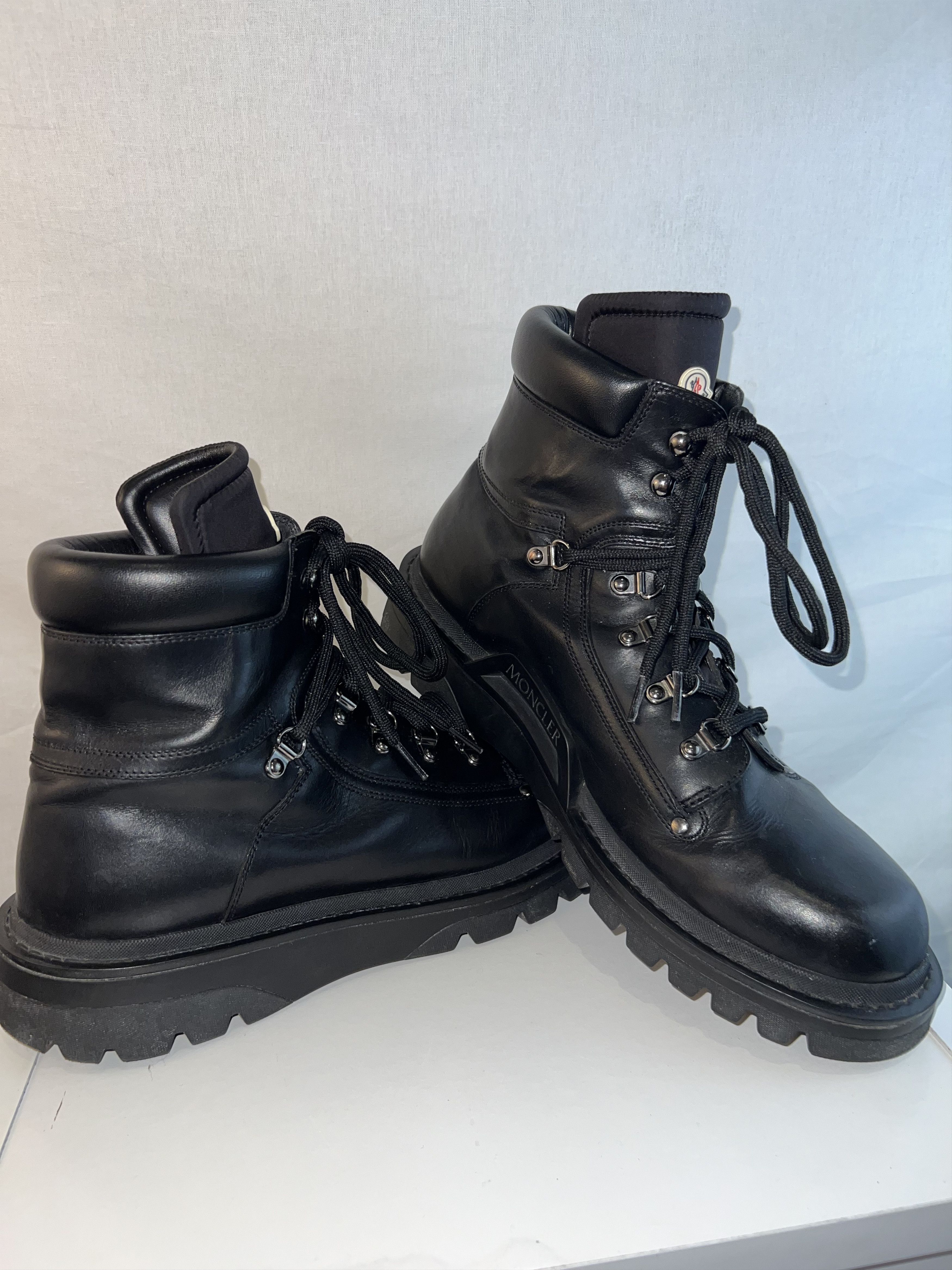 Moncler Moncler - Gently Worn Hiking Boot in Smooth Leather Size 11 Size US 11 / EU 44 - 22 Thumbnail