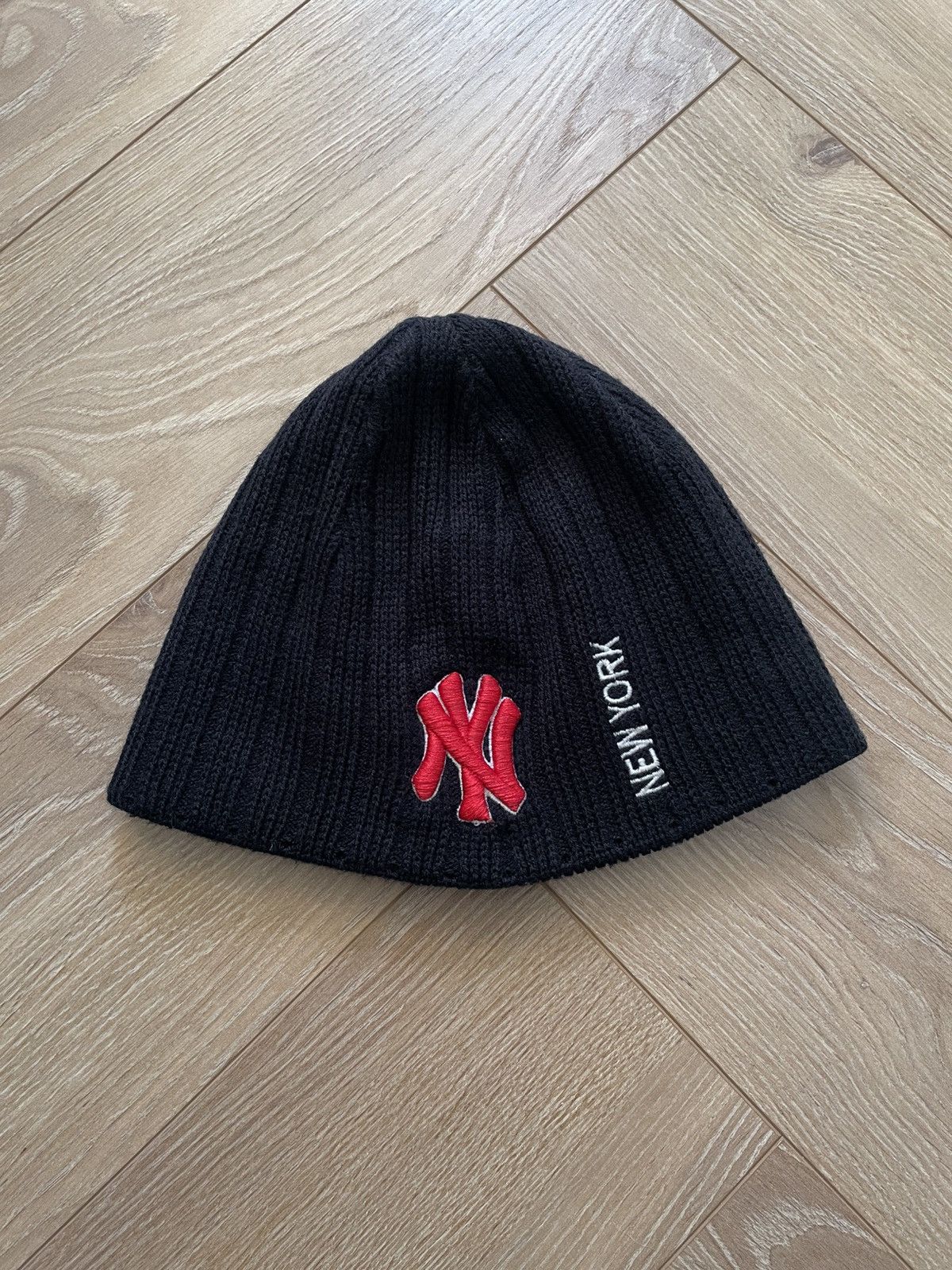 Vintage Retro 00s New York Yankees Black Beanie Hat Hiphop Rap Skate Size ONE SIZE - 1 Thumbnail