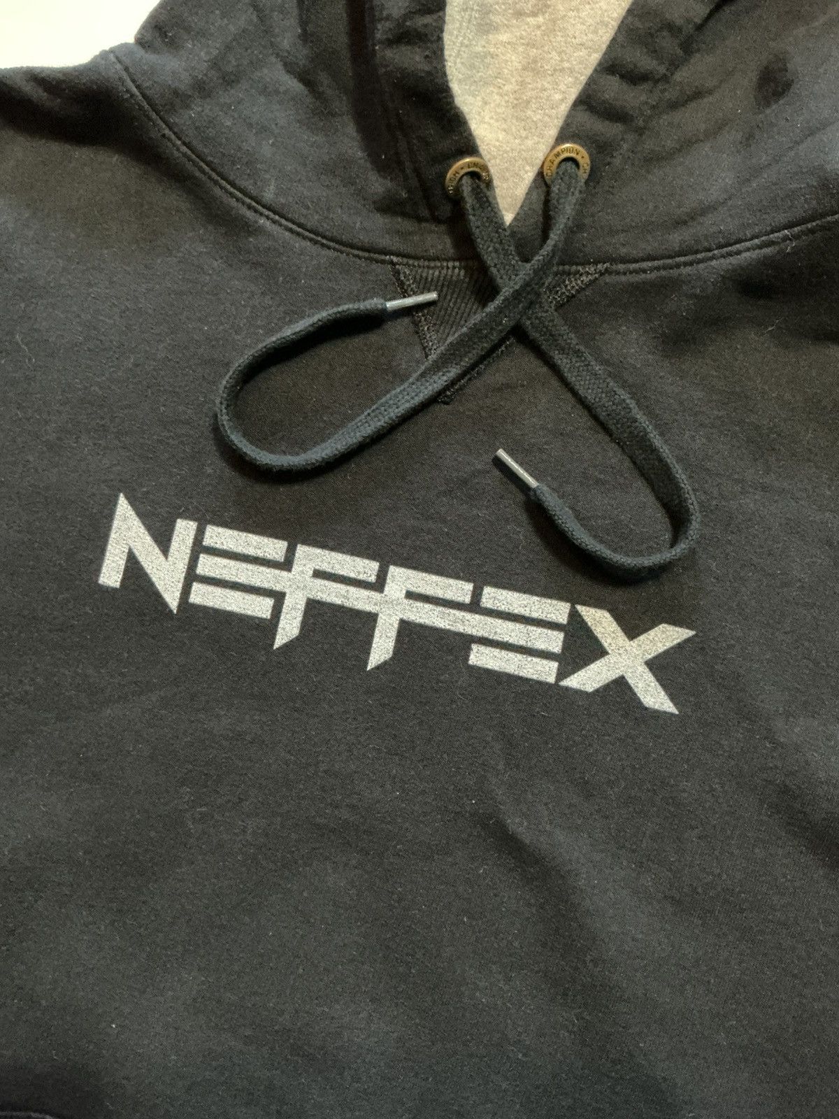 Champion Champion Neffex EDM Electronic Indie Band Official Hoodie Size US L / EU 52-54 / 3 - 5 Thumbnail