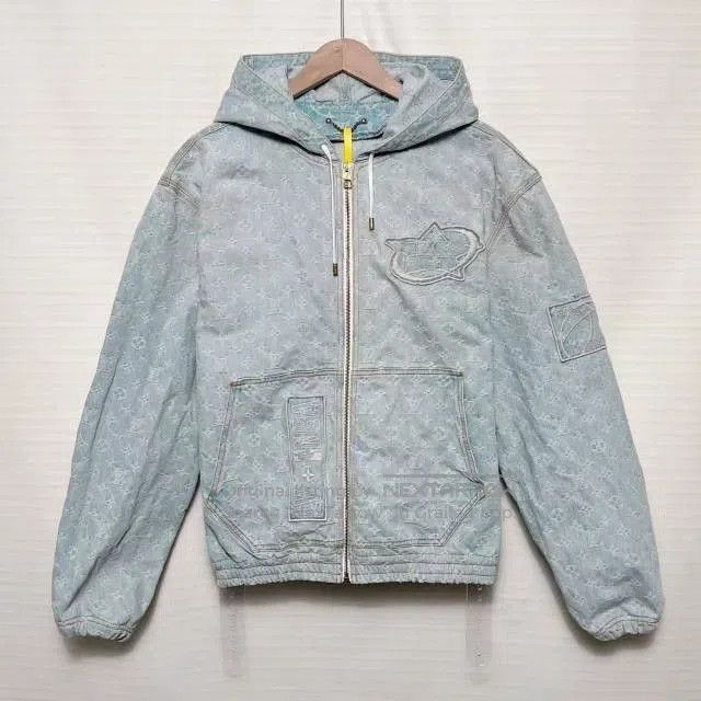 Louis Vuitton Louis Vuitton x NBA Denim Hooded Jacket. Size US M / EU 48-50 / 2 - 1 Thumbnail