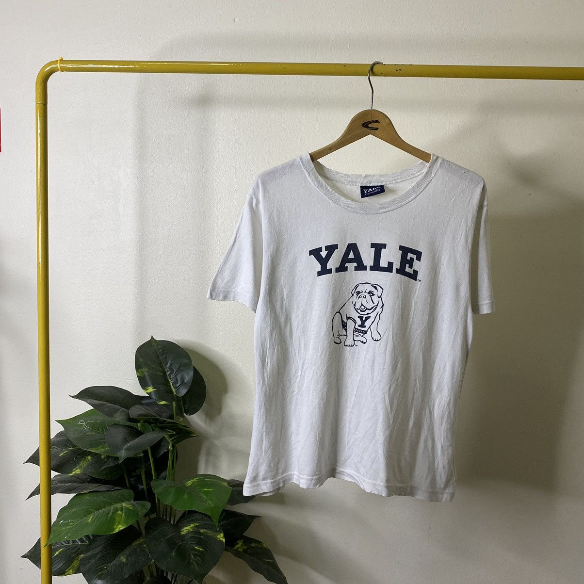 Other Vintage Y2K Yale University Bulldogs Tee Size US S / EU 44-46 / 1 - 1 Thumbnail