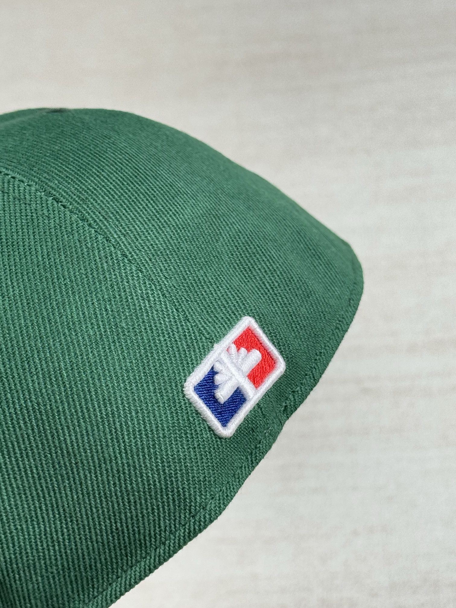 Vertabrae Vertebrae snapback 7 1/2 Size ONE SIZE - 4 Thumbnail