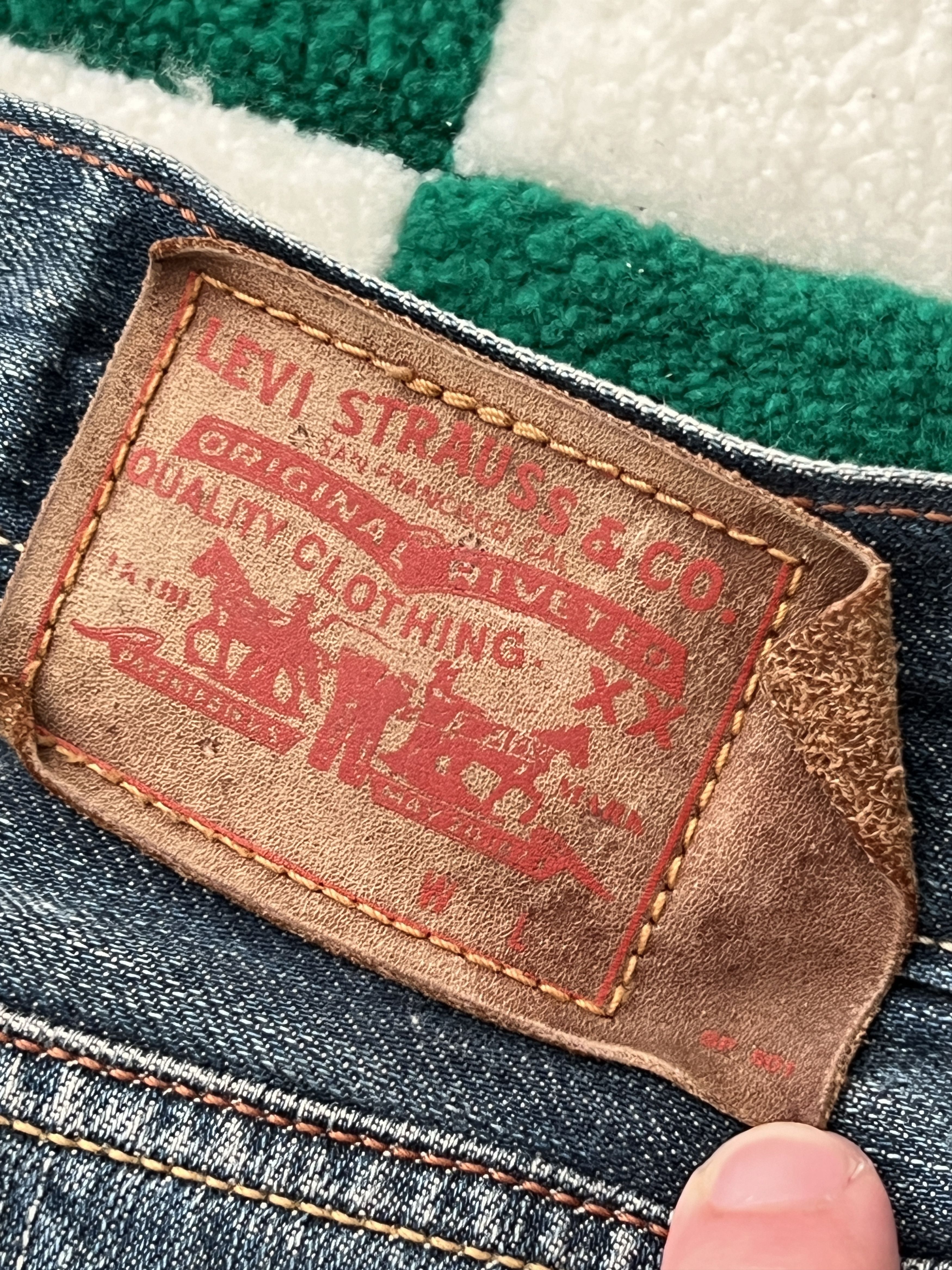 Levi's Levis 501 Vintage Custom Faded Denim Jeans size W33 L30 Size US 33 - 3 Thumbnail