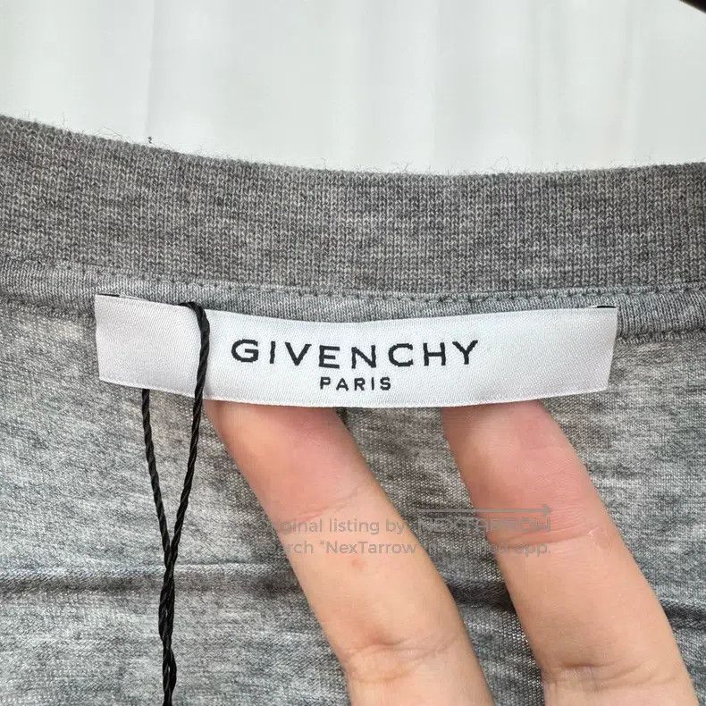 Givenchy Givenchy Flocked Dog Head Printed Short Sleeve (Size XL) Size US XL / EU 56 / 4 - 5 Thumbnail