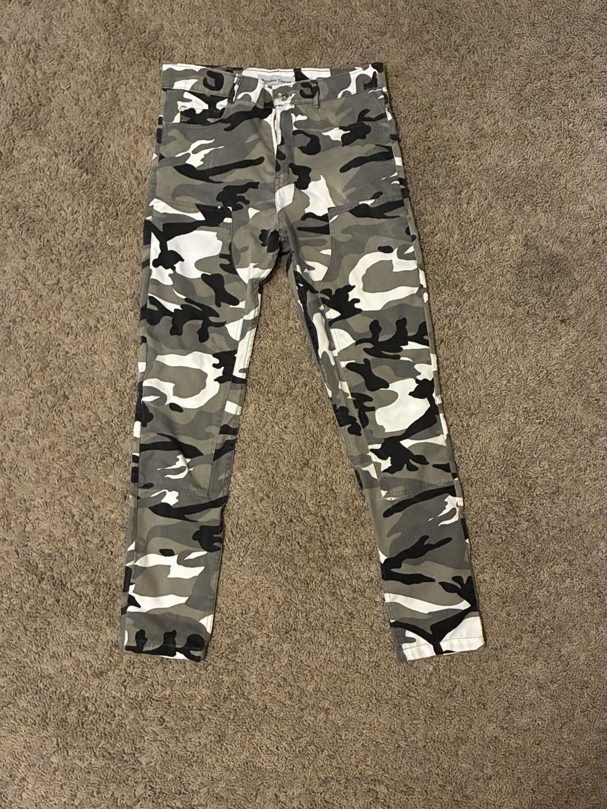 Other Gray Camo Casual Pant Size US 30 / EU 46 - 1 Thumbnail
