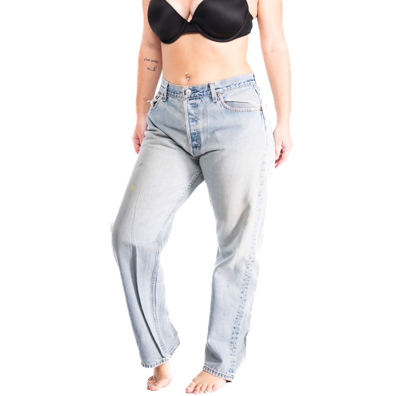 Levi's Vintage 1999 Levi 501 Distressed Light Wash Jeans 36x30 Size US 36 / EU 52 - 4 Thumbnail