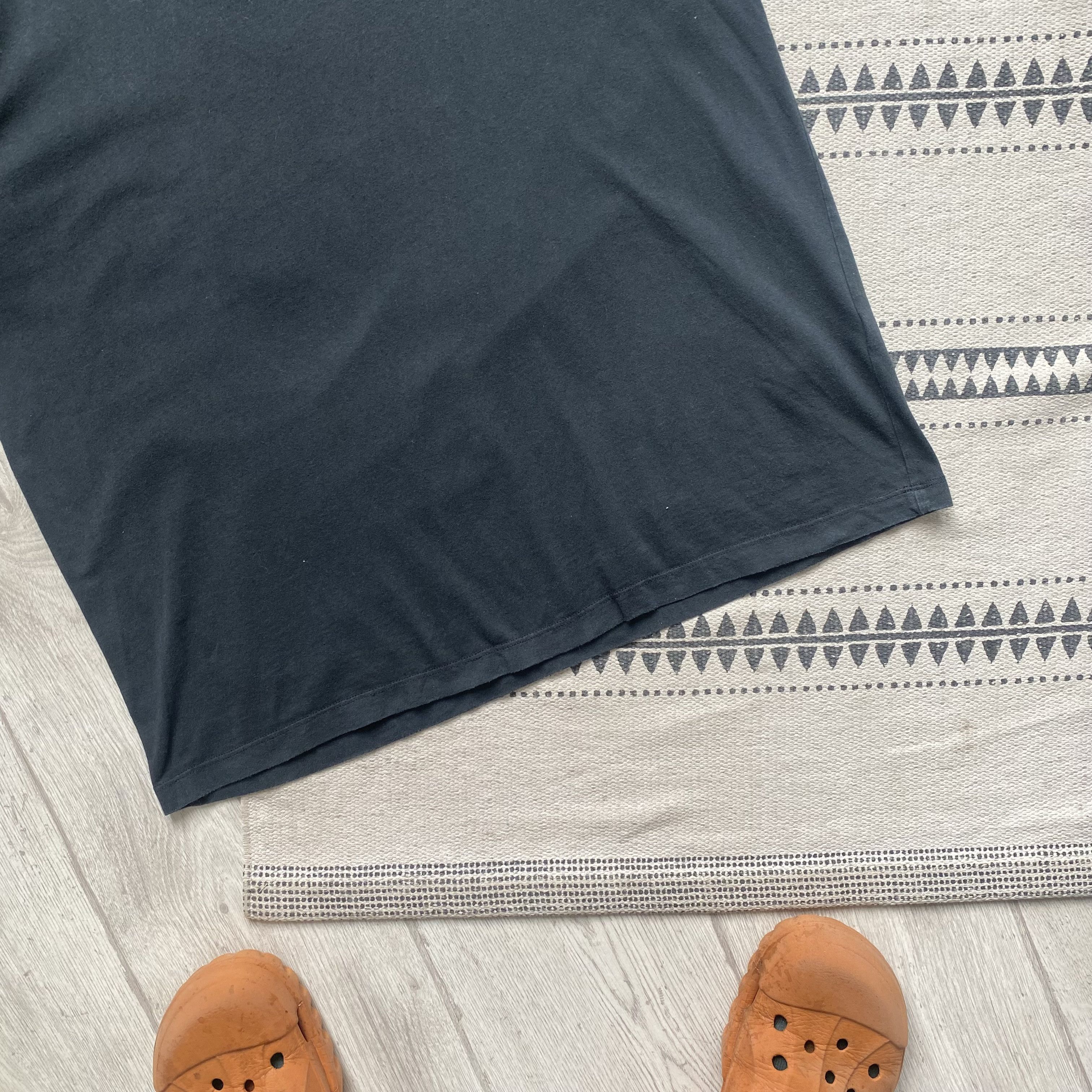 Allsaints 🕷️ Vintage ALLSAINTS tee center logo Size US M / EU 48-50 / 2 - 3 Thumbnail