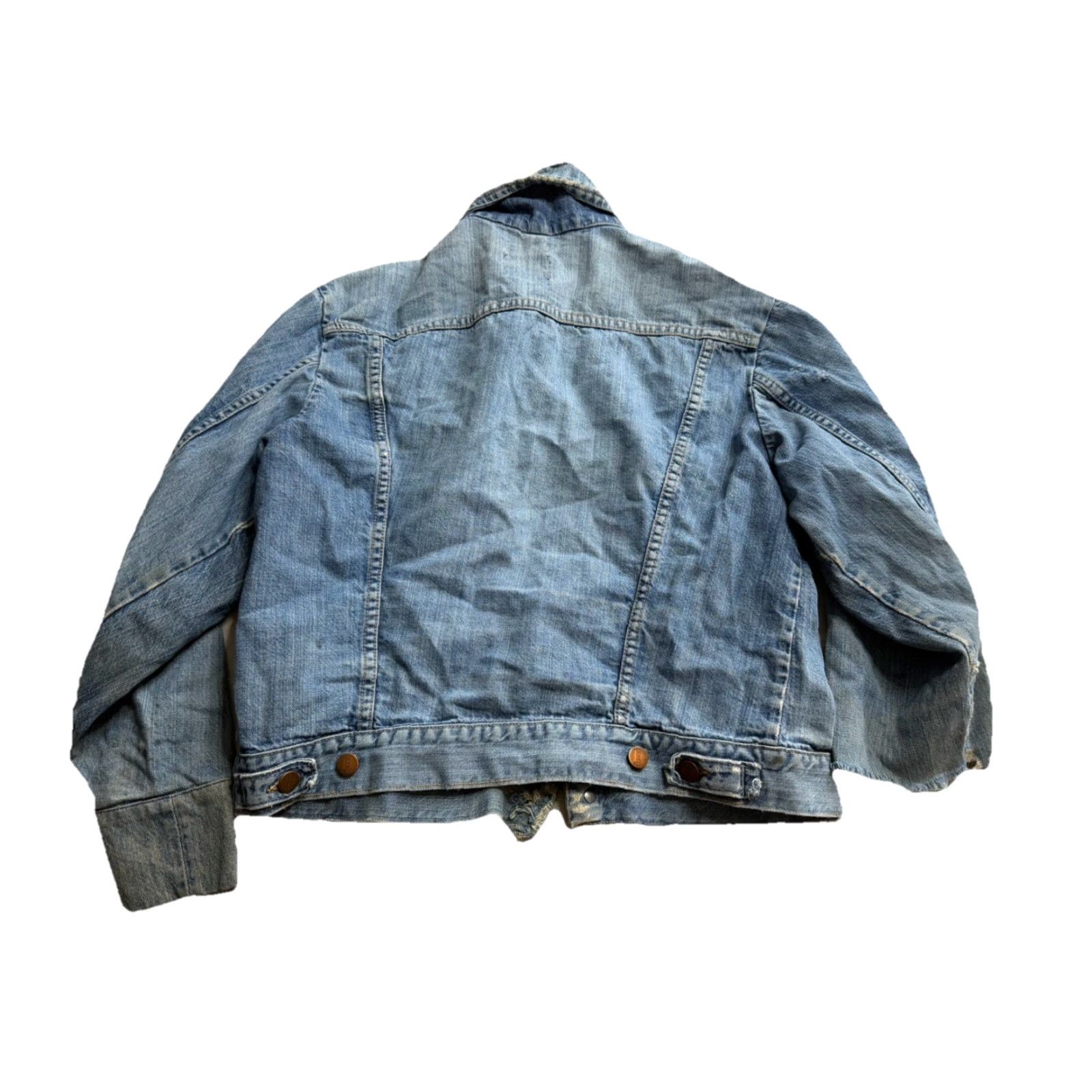 VINTAGE Mavericks Trucker Jacket Mens 42 Blue Denim Distressed Blue Bell Regular Jacket Mens Background edited