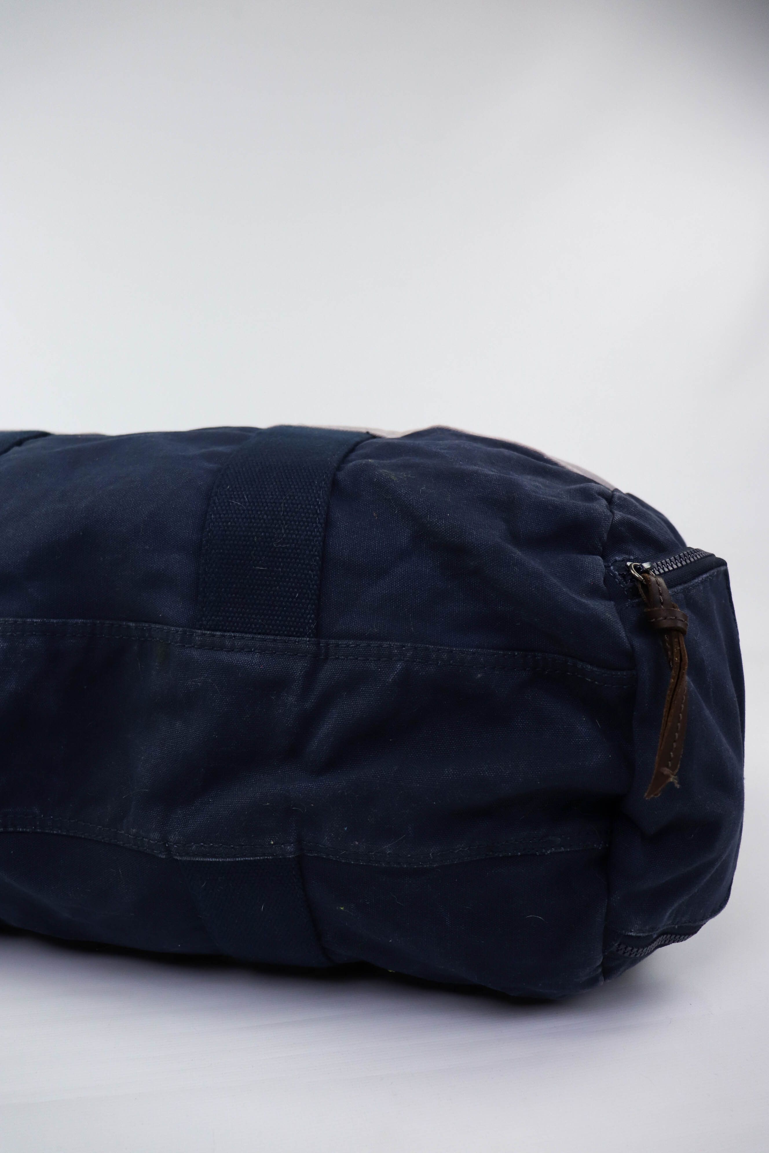 Tommy Hilfiger Tommy Hilfiger Sun Faded Blue/Navy/Gray Canvas Duffle Bag Size ONE SIZE - 8 Thumbnail