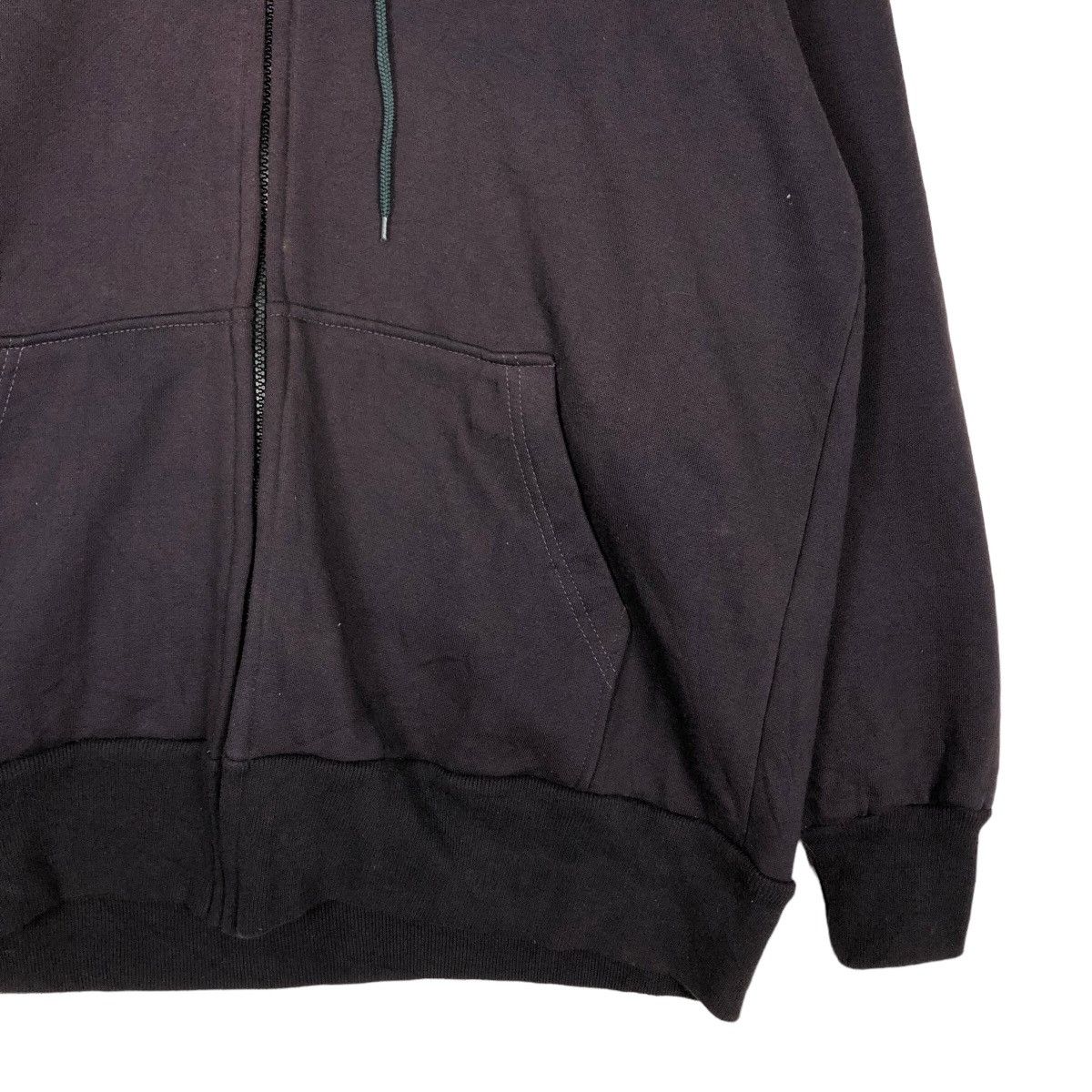 Camber Vintage Hoodie Camber Made in USA London Big Logo Spell Out Size US L / EU 52-54 / 3 - 5 Thumbnail