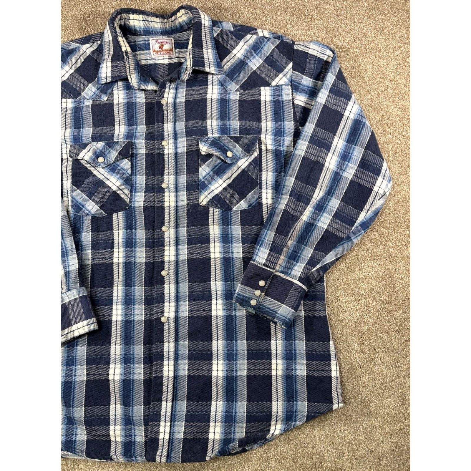 Vintage VINTAGE Prentiss Outdoors Flannel Pearl Snap Shirt Mens Large Blue Plaid Regular Size US L / EU 52-54 / 3 - 2 Thumbnail