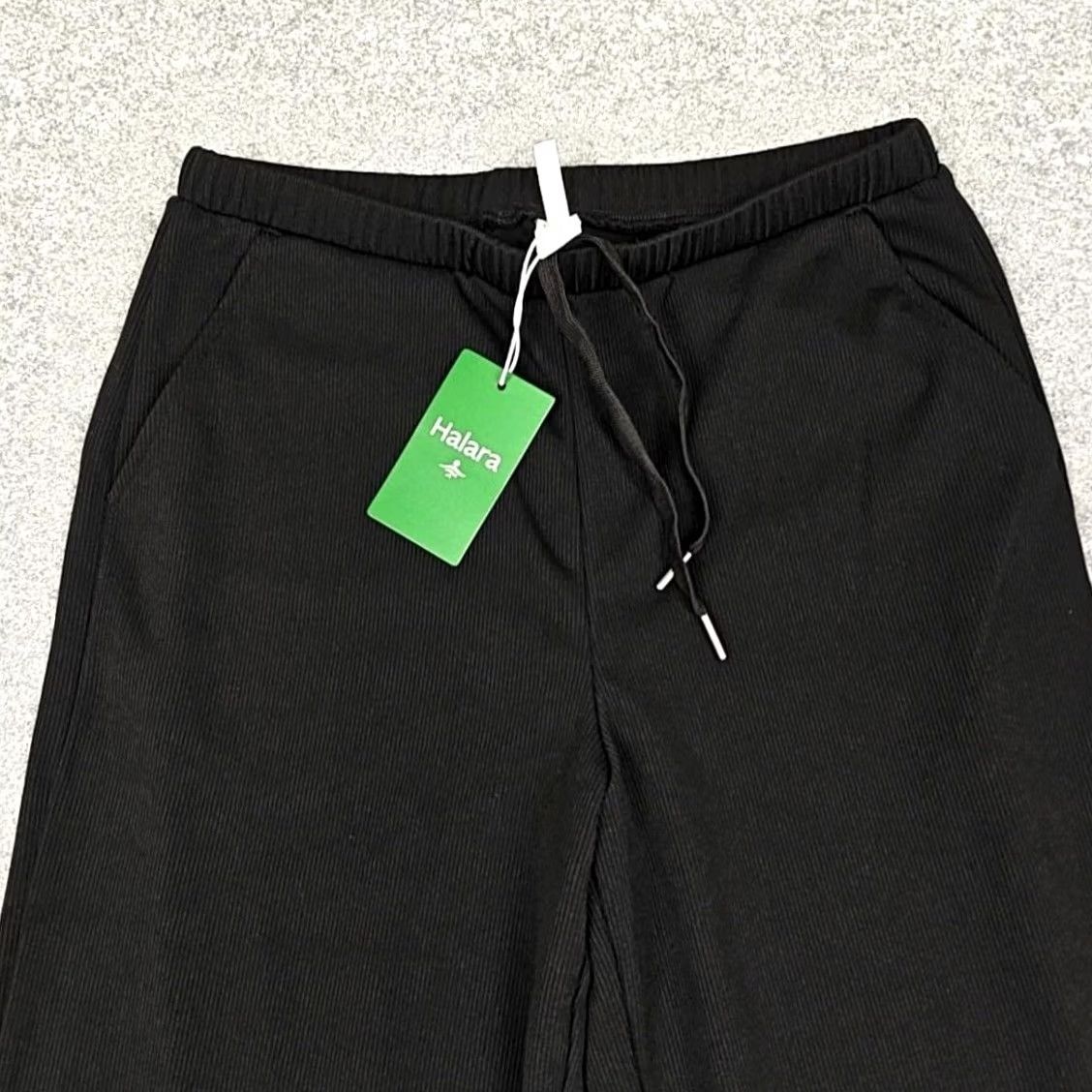 Vintage Halara Pants Womens Small Black Wide-Leg Sweatpants Drawstring Waist Pockets New Size 28" / US 6 / IT 42 - 7 Thumbnail