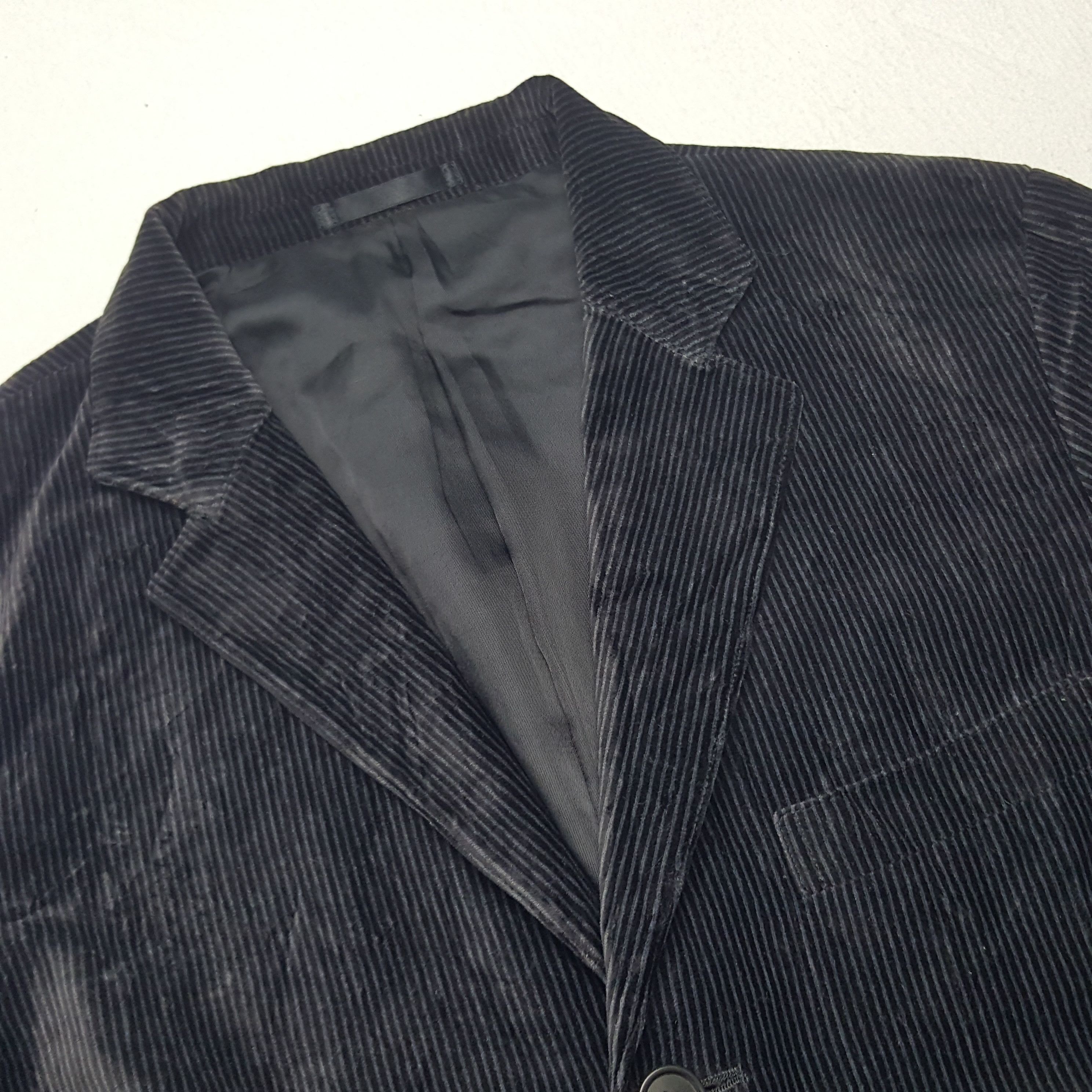 Japanese Brand × Vintage × Yohji Yamamoto Vintage A.A.R Yohji Yamamoto Japanese Designer Velvet Blazer Size US M / EU 48-50 / 2 - 4 Thumbnail