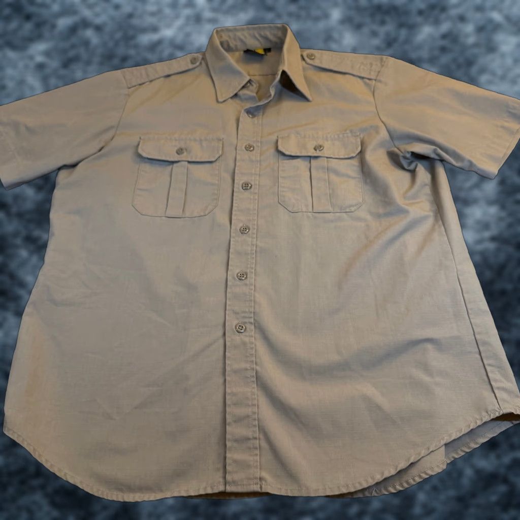Propper VINTAGE Propper Public Safety Shirt is not vintage; The item is Propper Public Safety Mens Large Tan Ripstop Short Sleeve Tactical Uniform Shirt Size US L / EU 52-54 / 3 - 1 Thumbnail