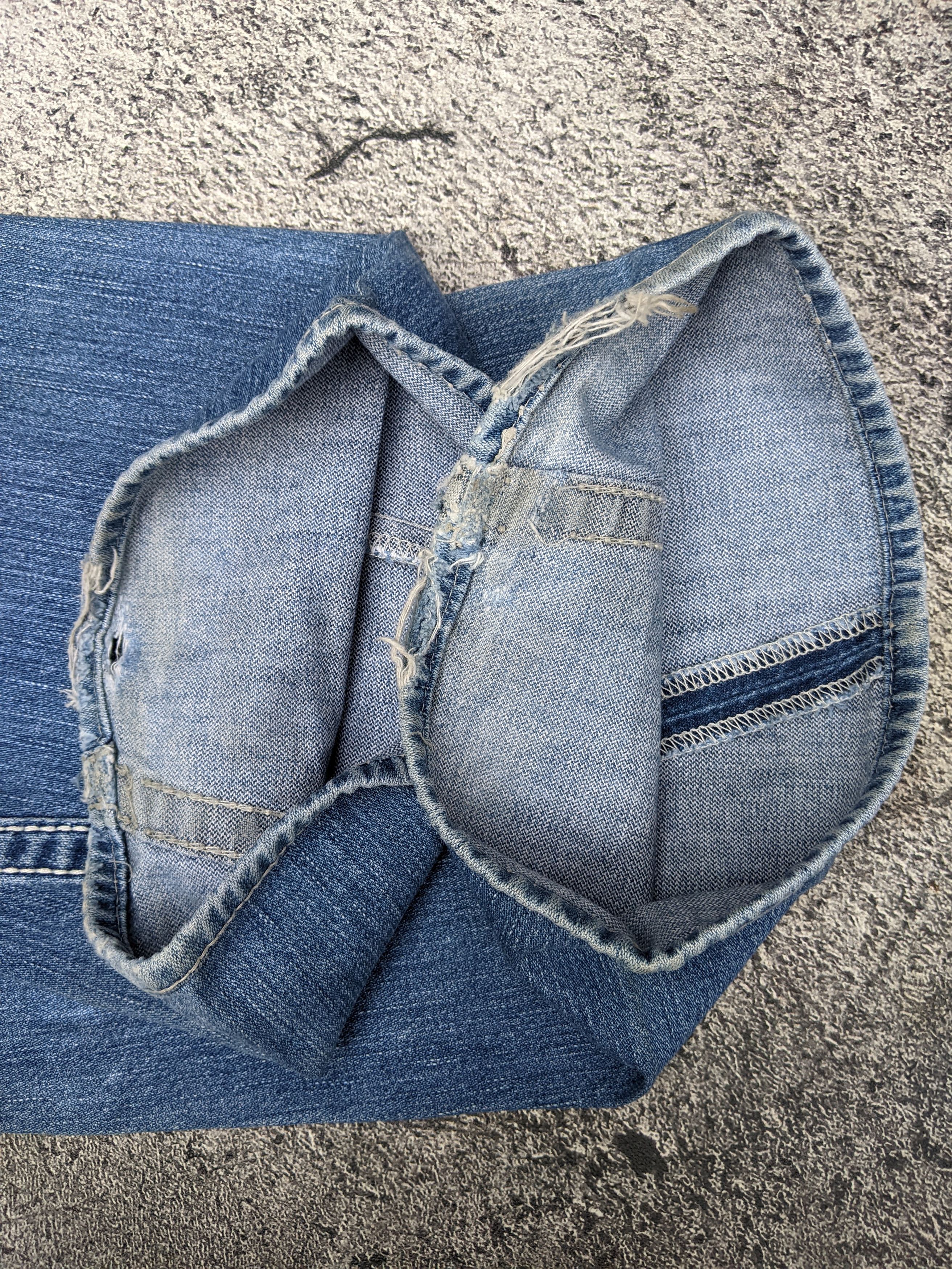 True Religion Vintage Joey Big T Flare Jeans Size US 32 / EU 48 - 10 Thumbnail
