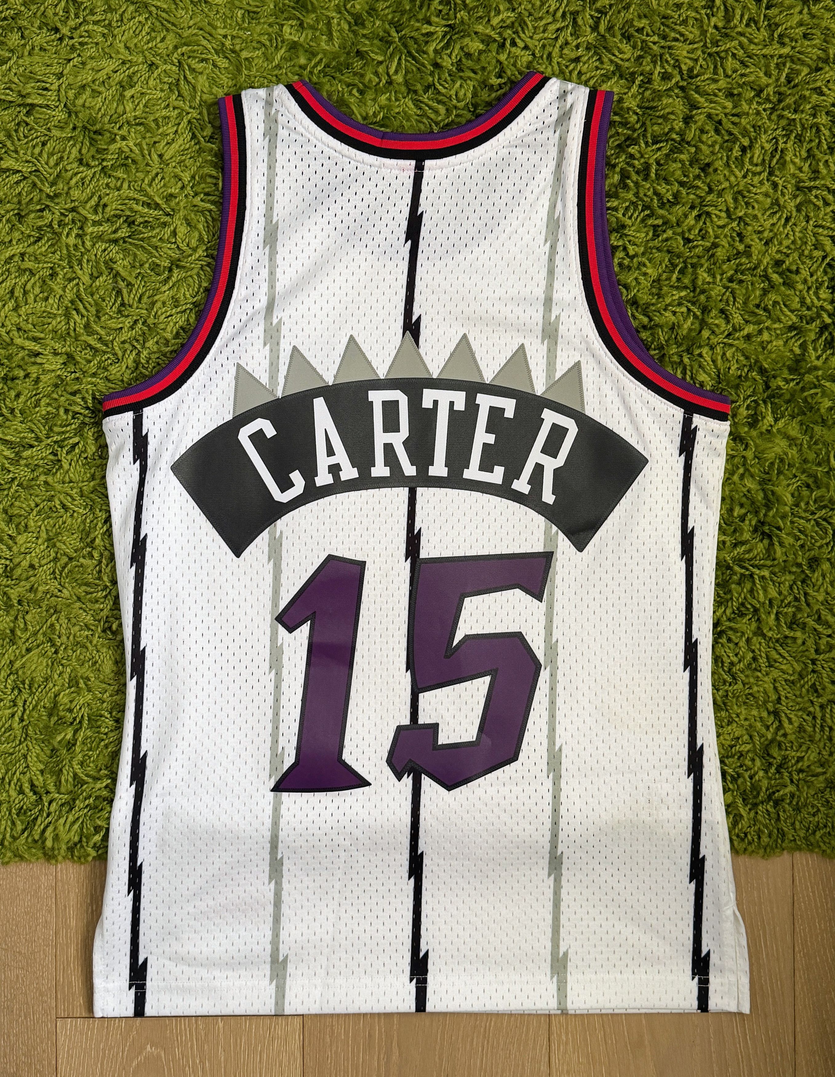 Mitchell & Ness Vince Carter Toronto Raptors Jersey Size US S / EU 44-46 / 1 - 7 Thumbnail