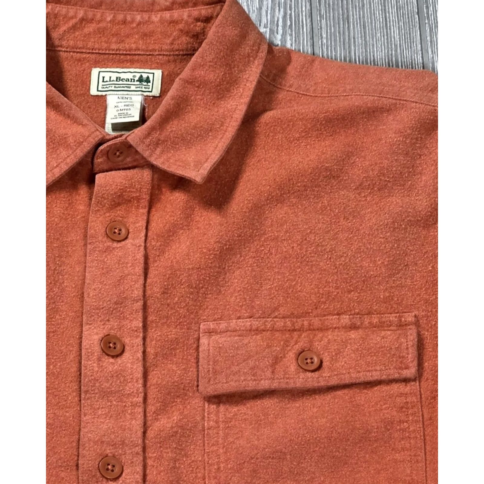 Vintage LL Bean Chamois Cloth Work Shirt Button Up Orange Reg Fit Heavy Flannel Size US M / EU 48-50 / 2 - 3 Thumbnail