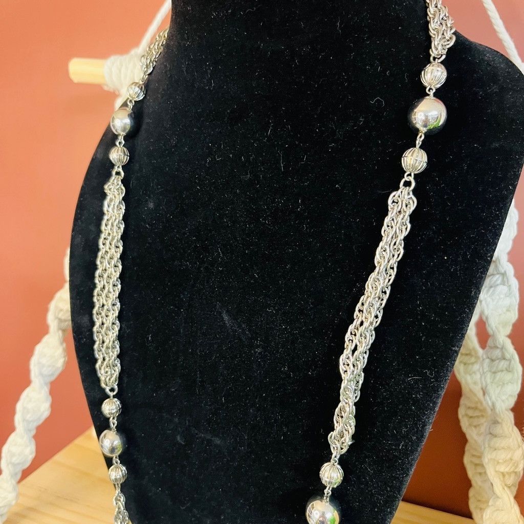 Vintage Vintage Midcentury Chain Necklace Silver Toned Metal Size ONE SIZE - 4 Thumbnail