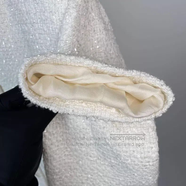 Chanel Chanel 19 Spring and Summer Beach Series White Stand-up Co Size M / US 6-8 / IT 42-44 - 5 Thumbnail
