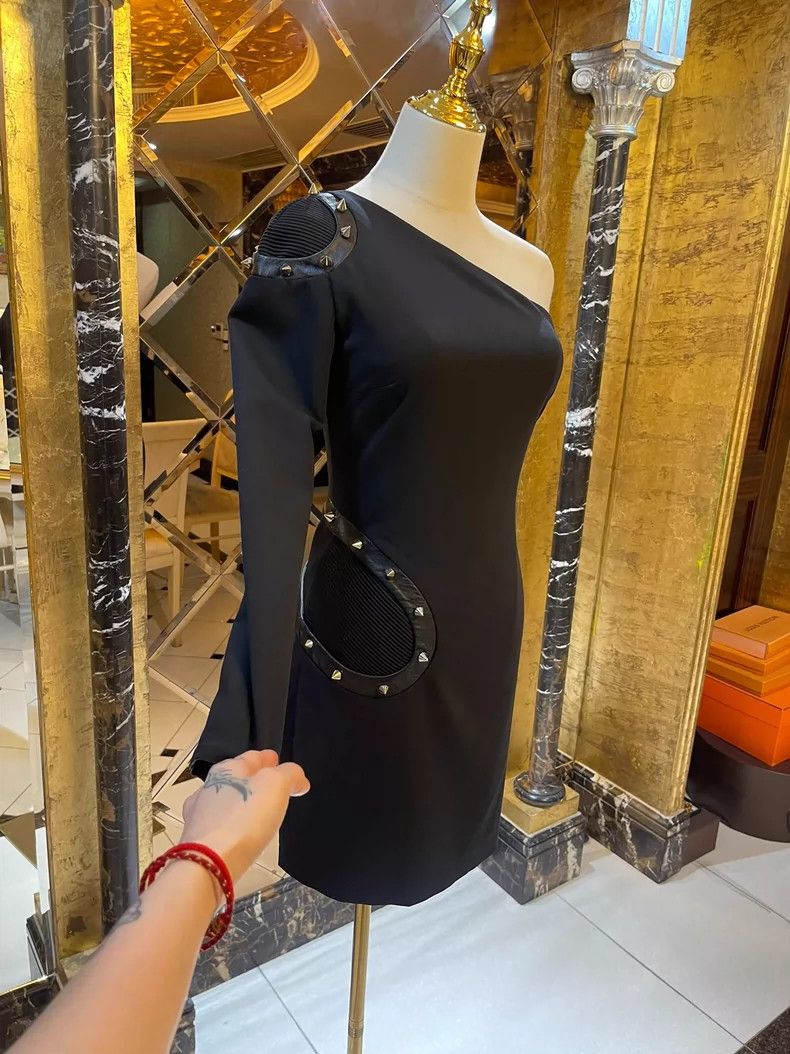 Versace Versace Heavy leather studded one-shoulder dress Size M / US 6-8 / IT 42-44 - 4 Thumbnail