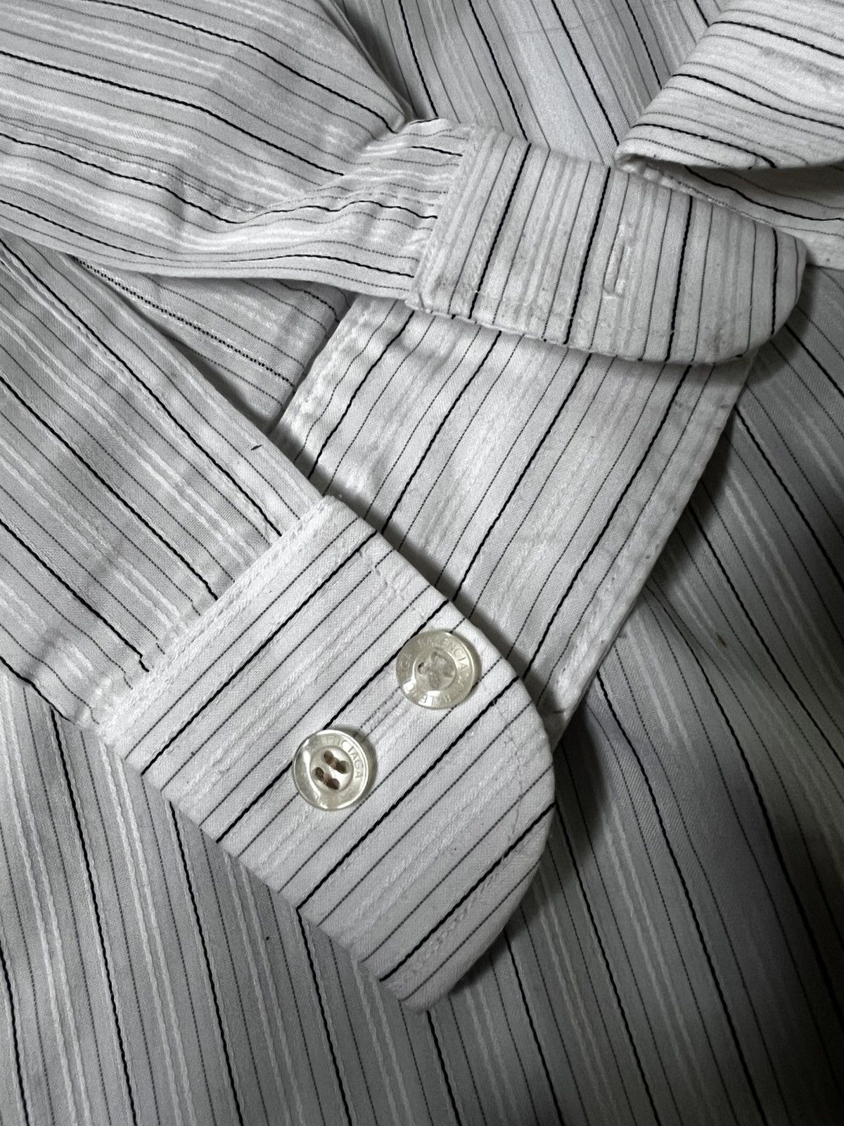 Balenciaga Balenciaga Shirt Button Ups Size US M / EU 48-50 / 2 - 12 Thumbnail