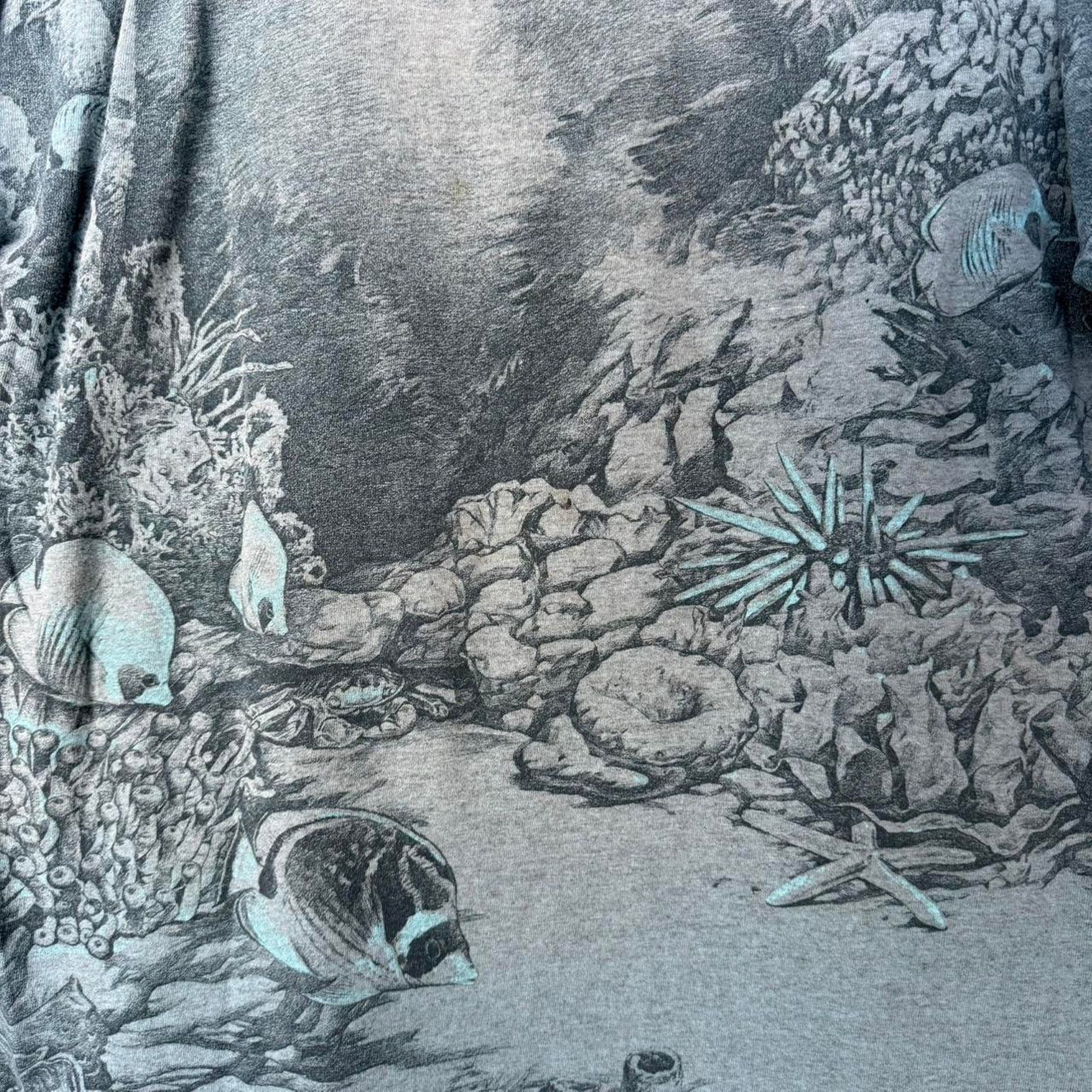 Other Vintage 90s Sea Turtle Surf All Over Print T-Shirt Size US L / EU 52-54 / 3 - 8 Thumbnail