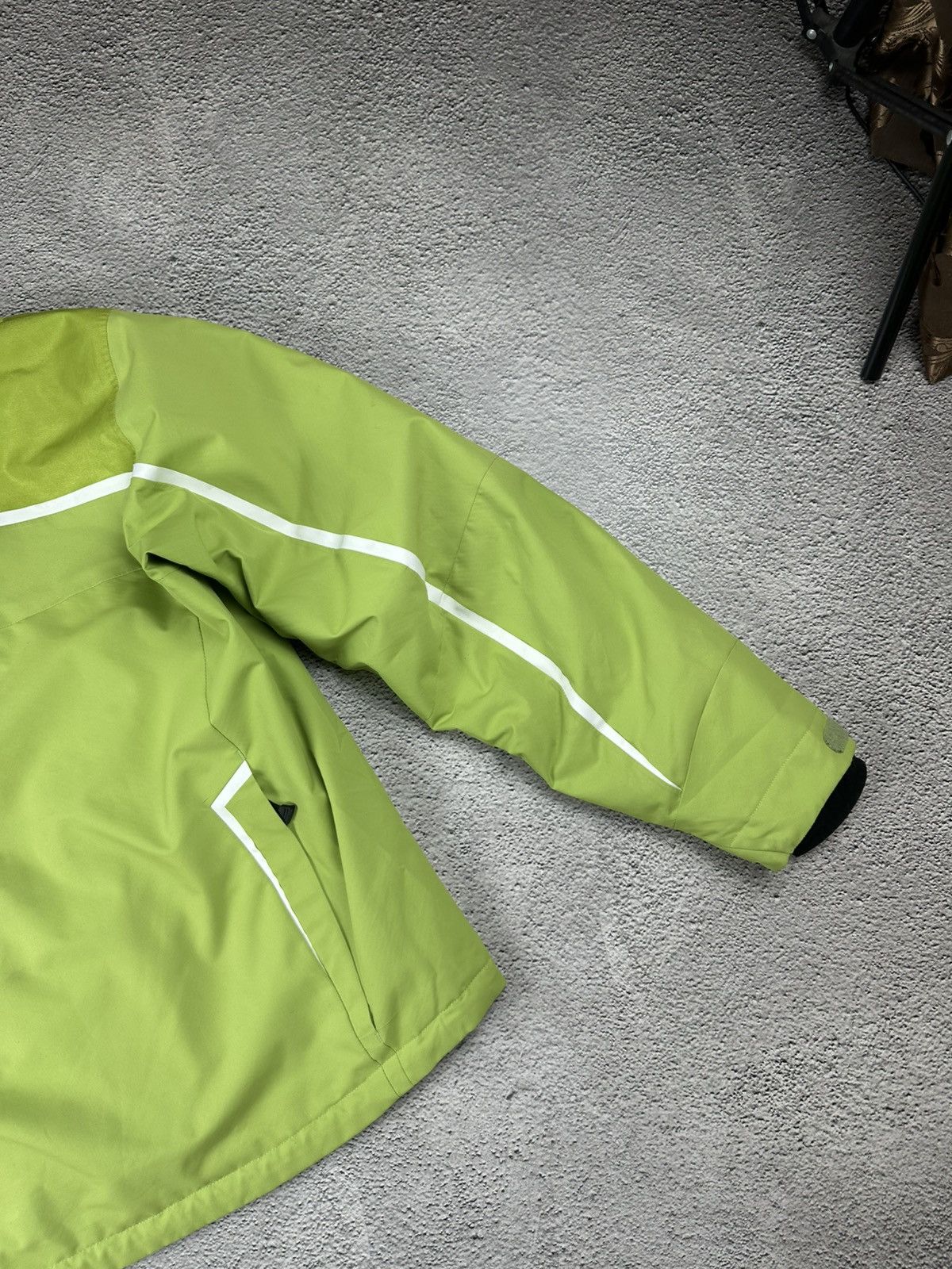 KJUS Kjus Ski Jacket Storm Hood Rain Coat Outdoor Gorpcore Style Size US L / EU 52-54 / 3 - 19 Thumbnail
