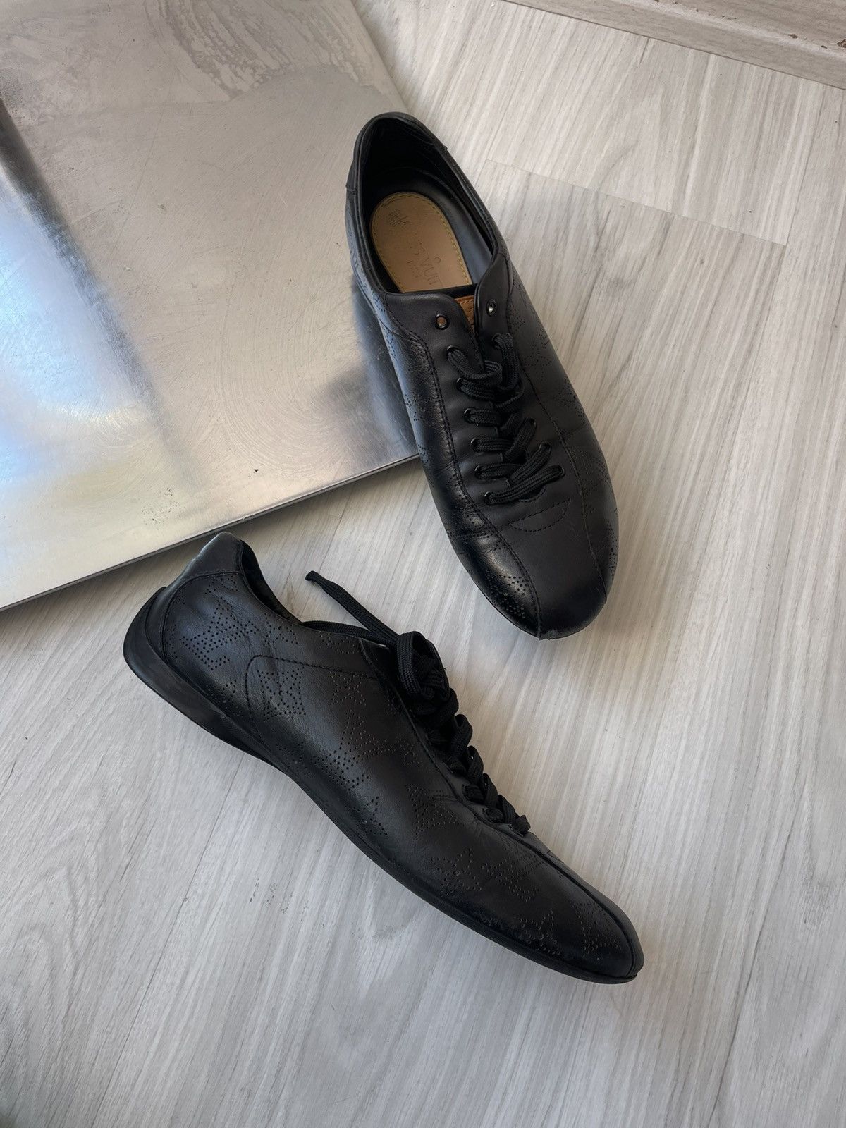 Louis Vuitton Louis Vuitton low top sneakers Size US 8.5 / IT 38.5 - 5 Thumbnail