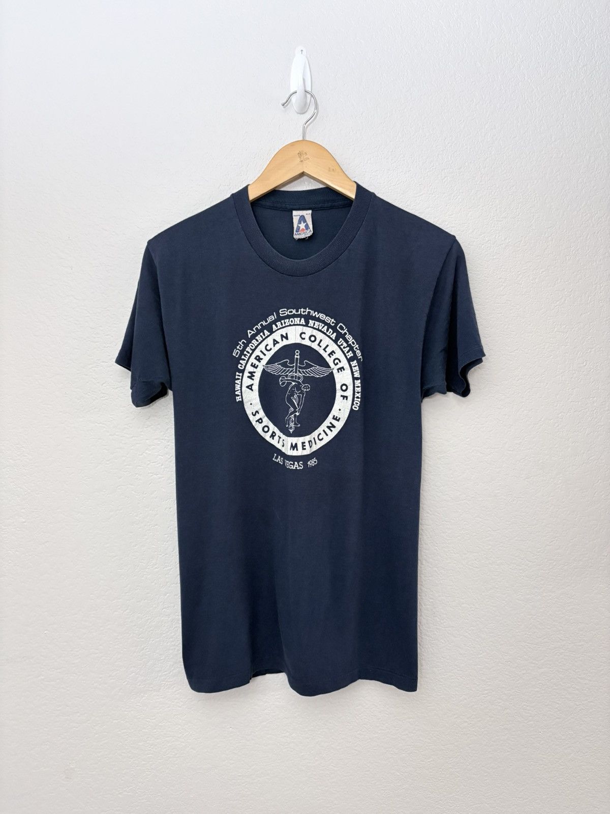 Vintage 80’s American College of Sports Medicine Vintage Tee Shirt Size US M / EU 48-50 / 2 - 1 Thumbnail