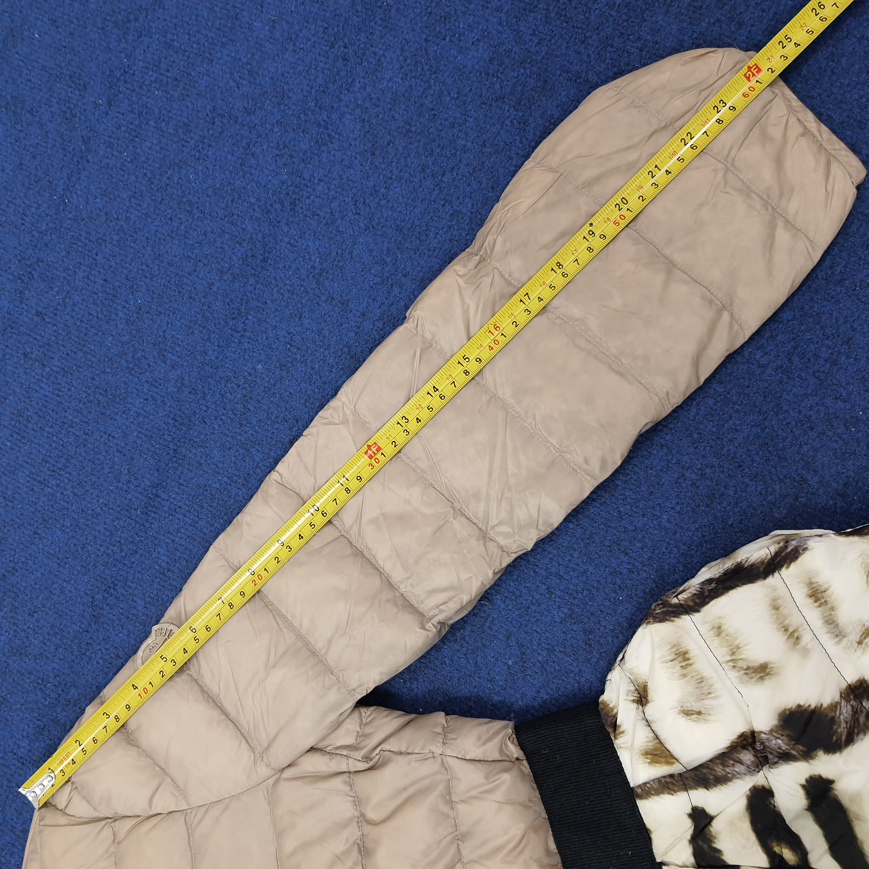 Vintage Moncler Designer Outdoor Puffer Jacket C247N26