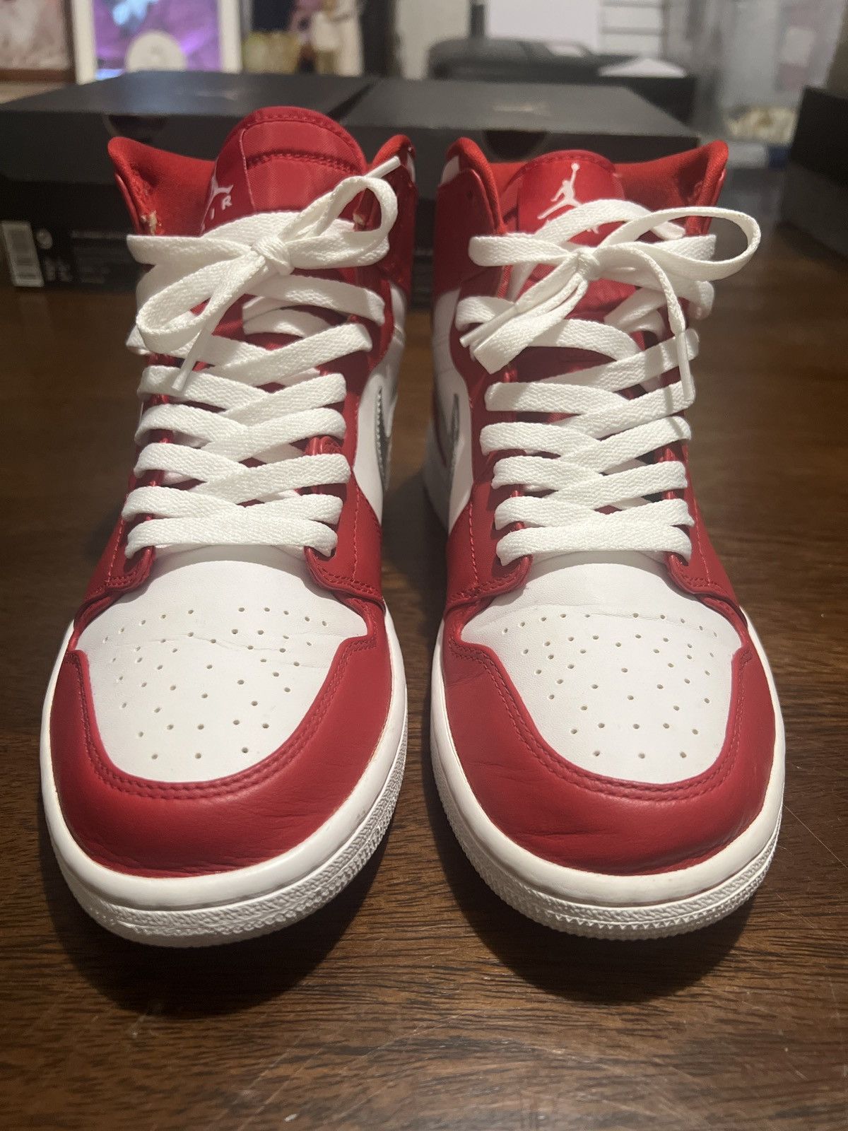 Nike Air Jordan 1 Retro High ‘Silver Medal’ 2016 Size US 9 / EU 42 - 5 Thumbnail